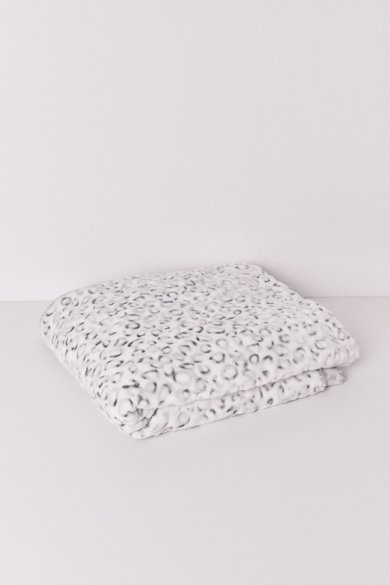 Women'secret Manta para el hogar con estampado animal de Snoopy estampado