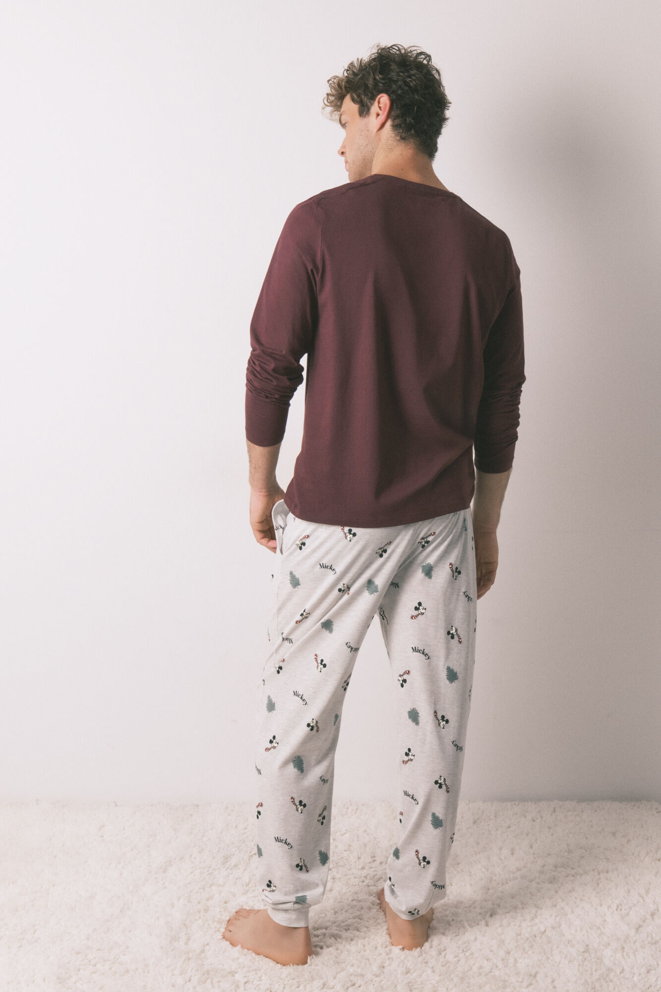 Women'secret Pijama larga de Mickey Mouse 100% algod&oacute;n para hombre p&uacute;rpura