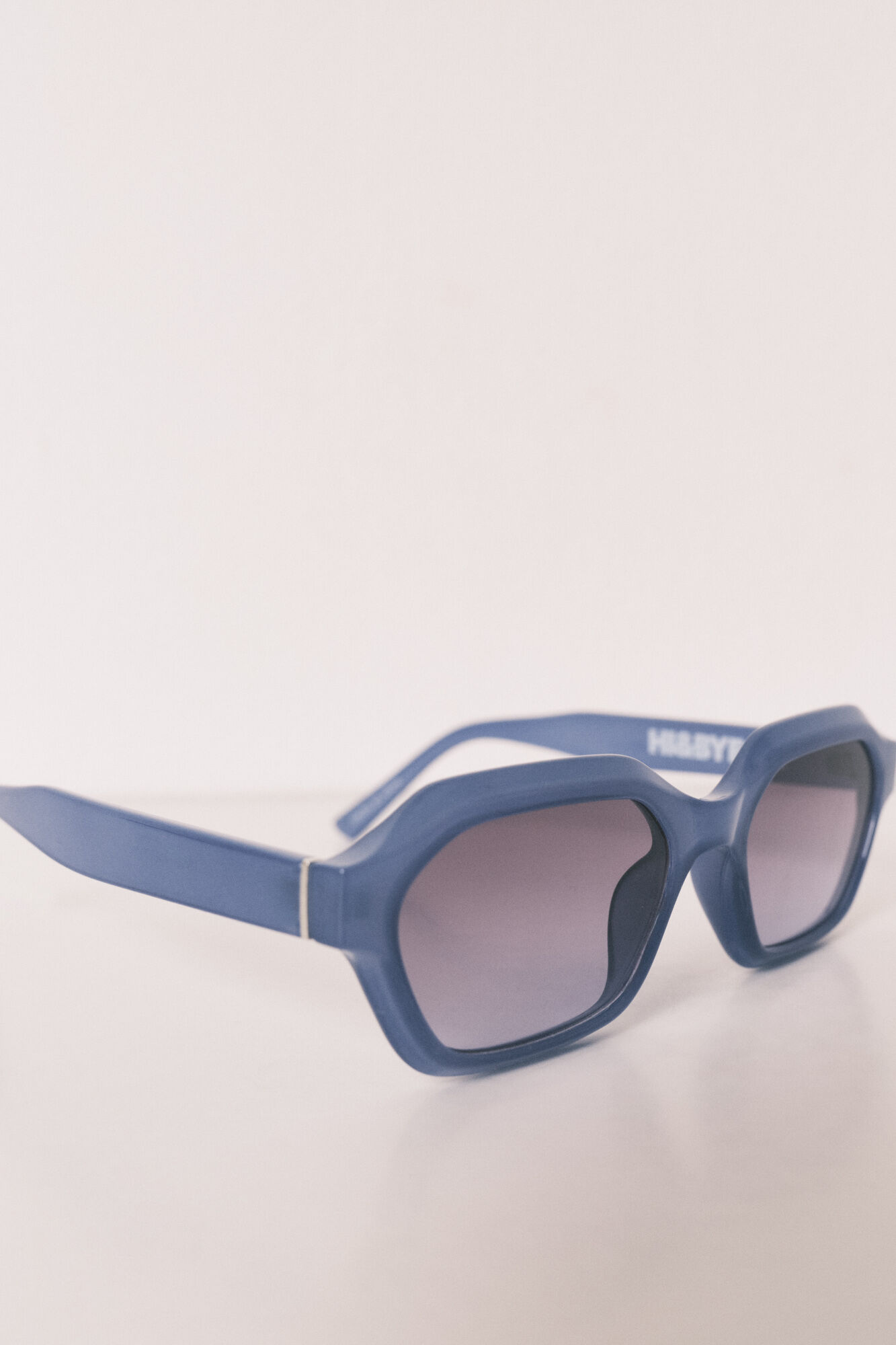 HI&BYE Lentes de sol azules con funda azul
