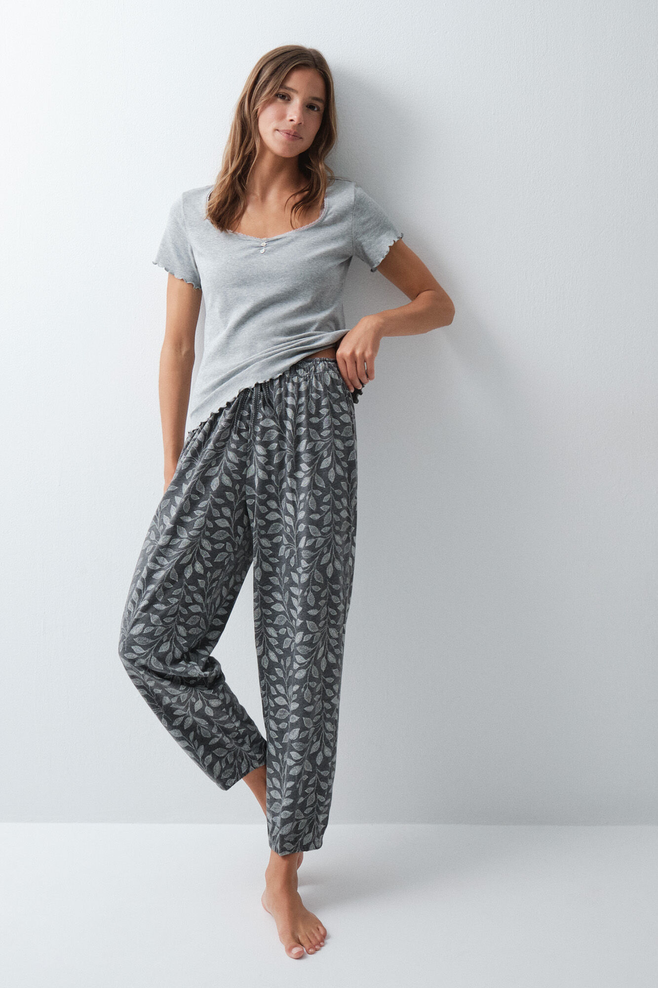 Women'secret Pantal&oacute;n largo bombacho estampado de hojas
