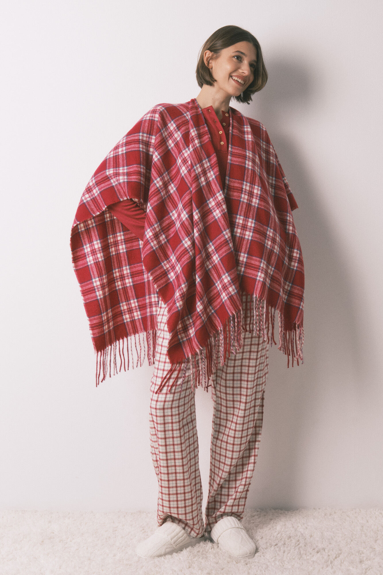 Women'secret Poncho a cuadros con efecto lana de cachemira