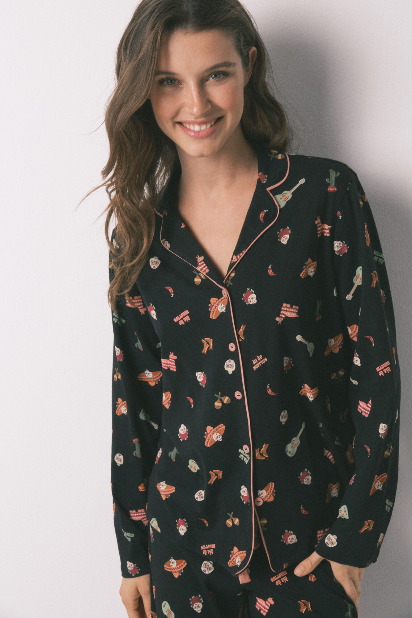 Women'secret Pijama camisera de algod&oacute;n negro "D&iacute;a de Muertos"