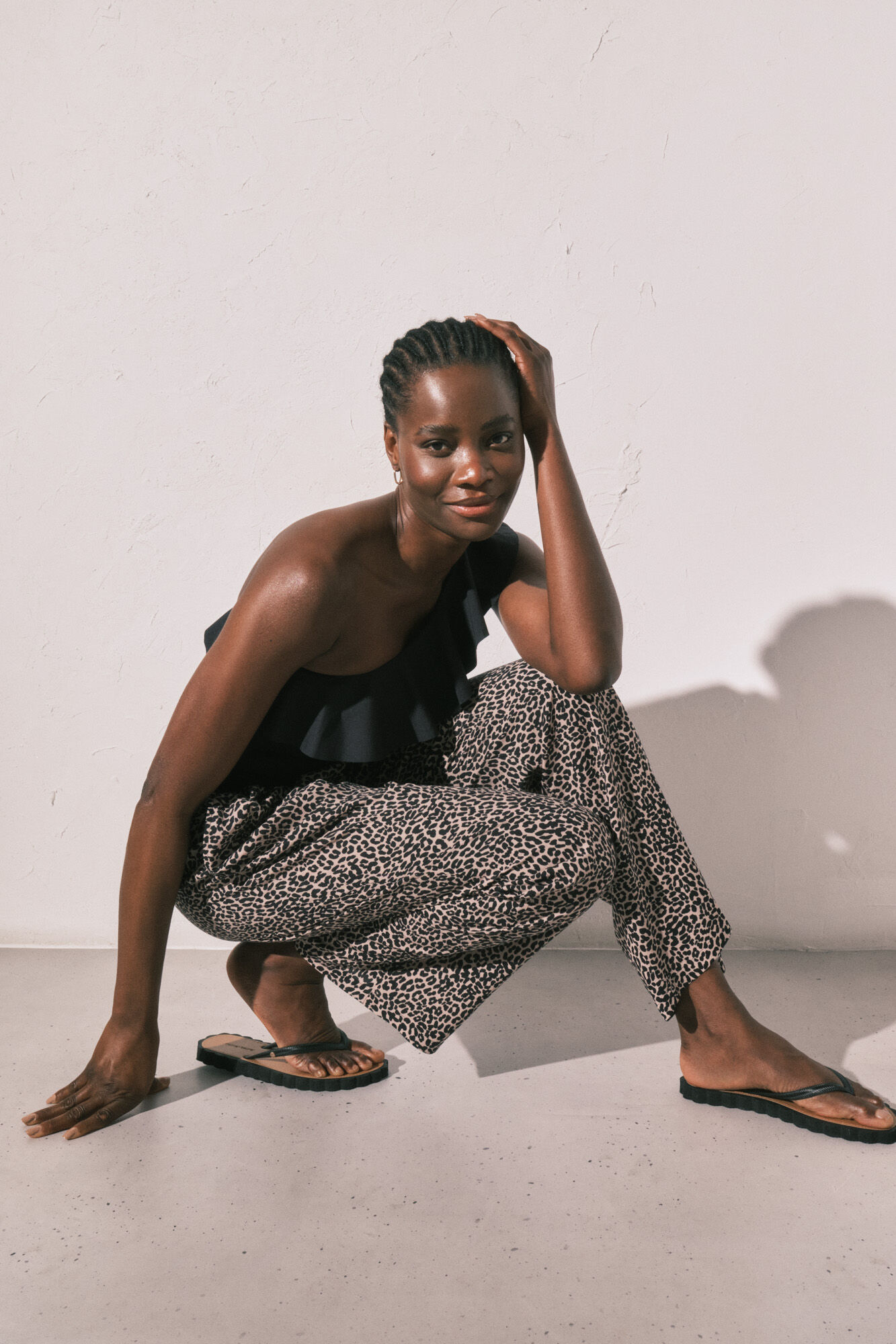 Women'secret Chanclas de dedo efecto ondas negras negro