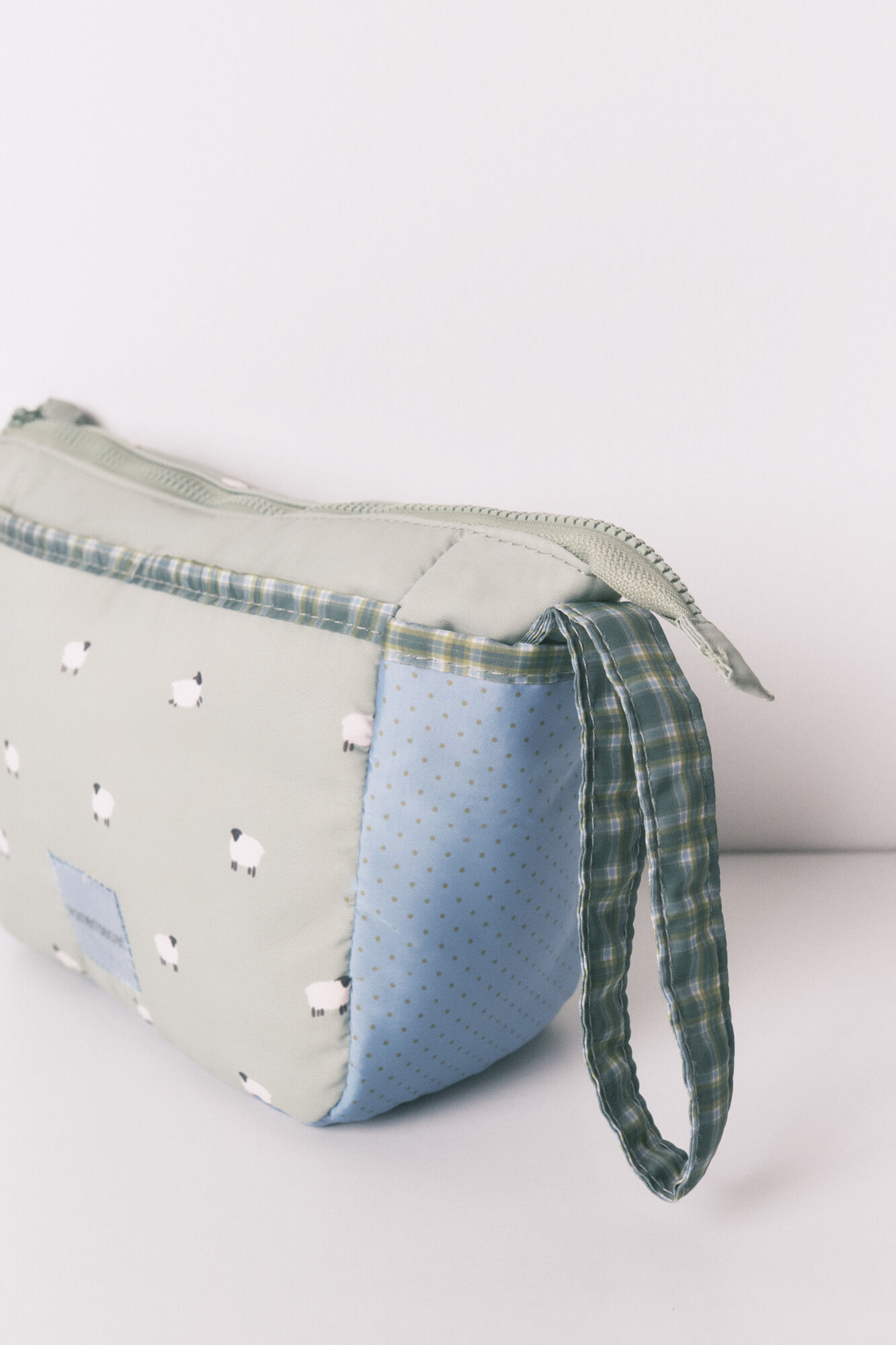 Women'secret Neceser mediano cremallera ovejas