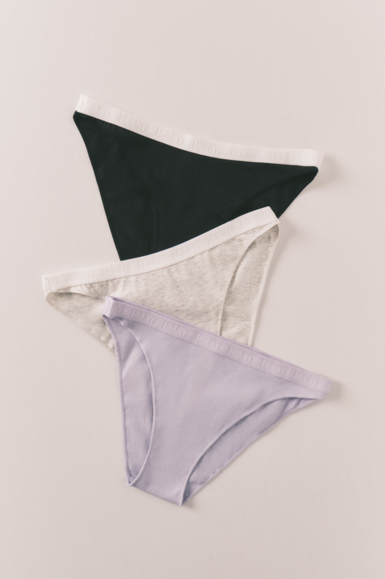 HI&BYE Pack de 3 panties cl&aacute;sicas negras, lila y gris blanco