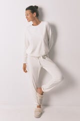 Women'secret Pijama larga en suave terciopelo blanco brillante. marfil
