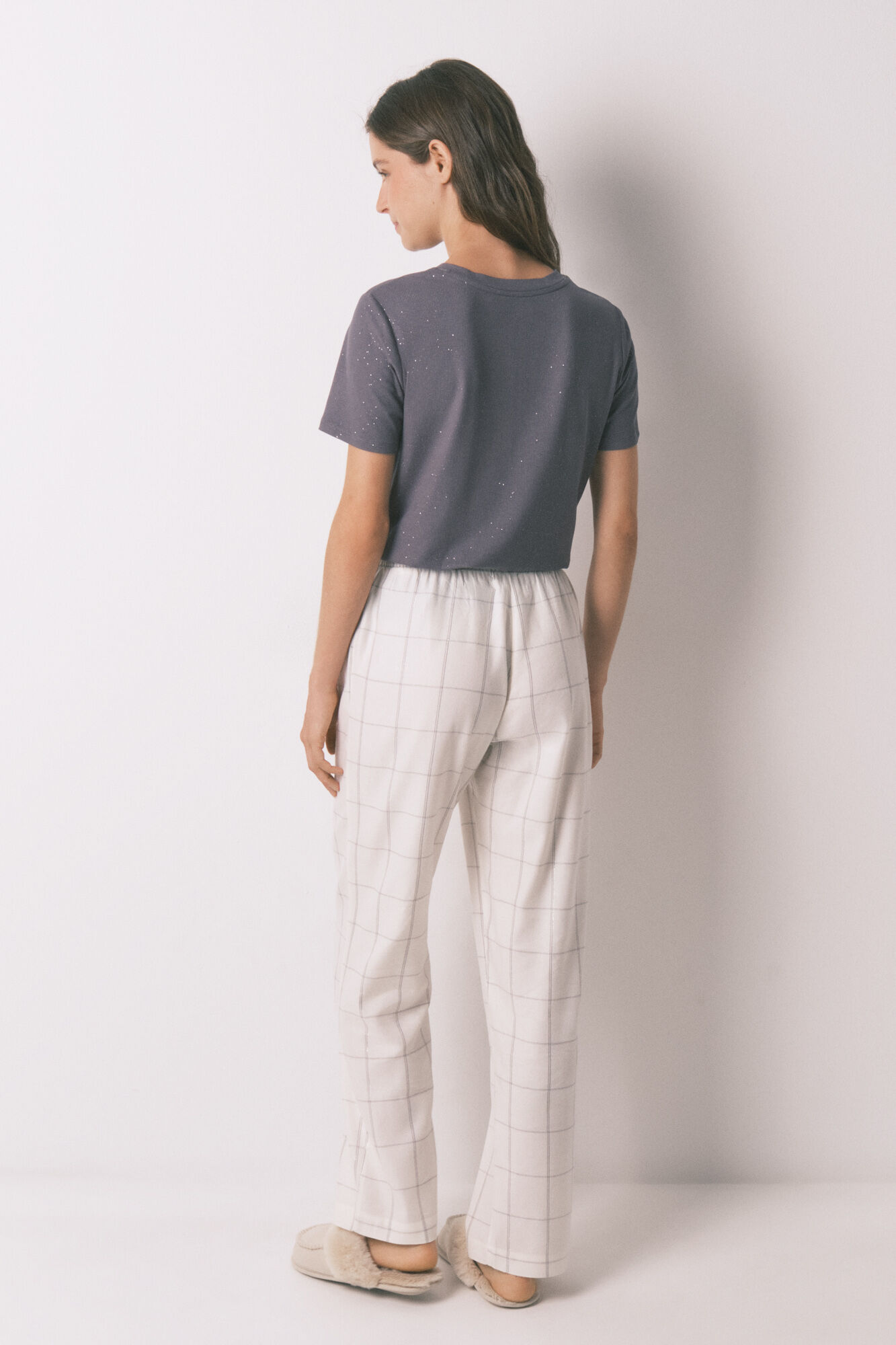 Women'secret Pantal&oacute;n largo de franela blanca con estampado de cuadros marfil