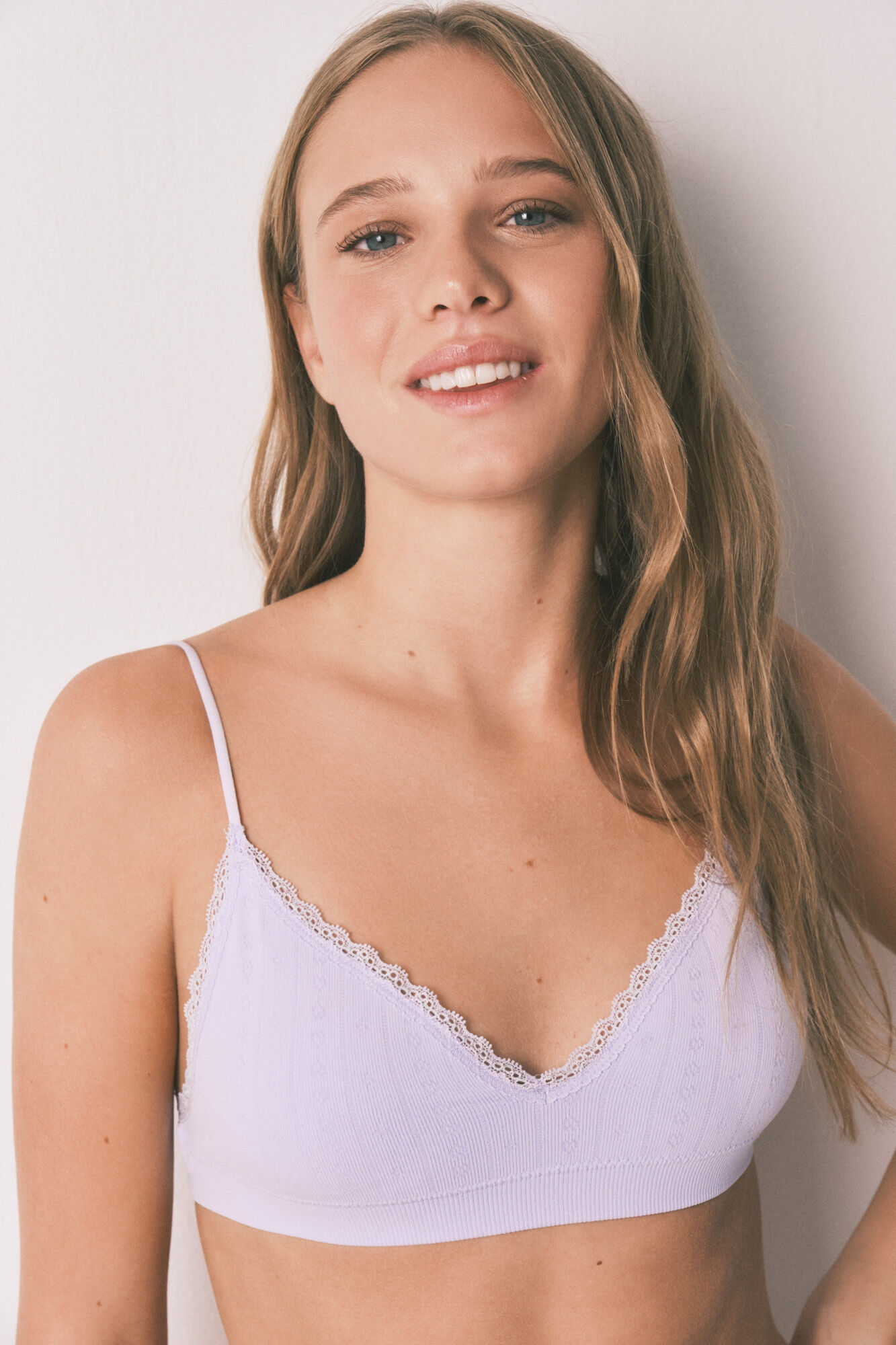 HI&BYE Brasier top Seamless de encaje lila morado/lila