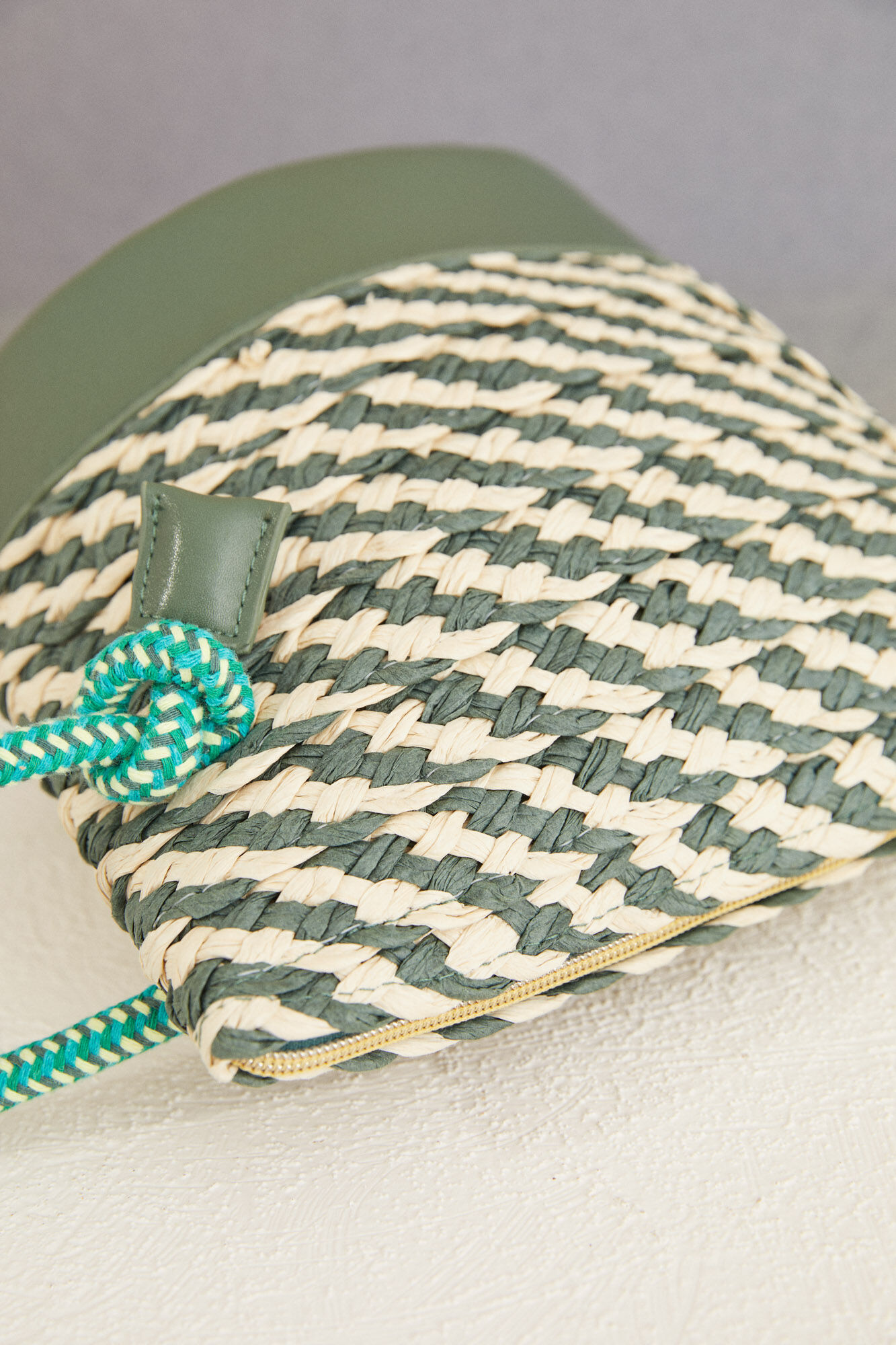 Women'secret Neceser playa rafia verde kaki