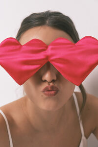 Women'secret Antifaz para dormir de corazones rojo