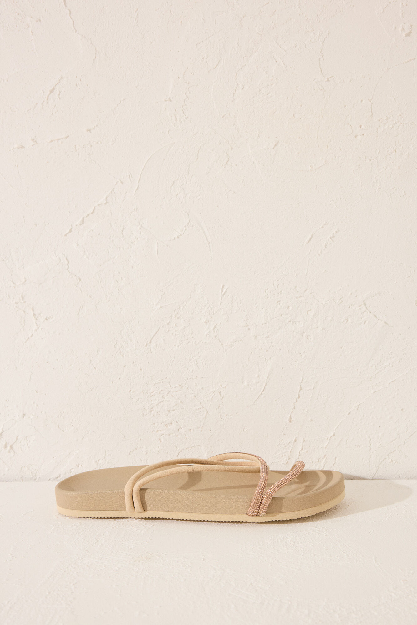 Women'secret Chanclas impermeables con suela c&oacute;moda  caf&eacute;