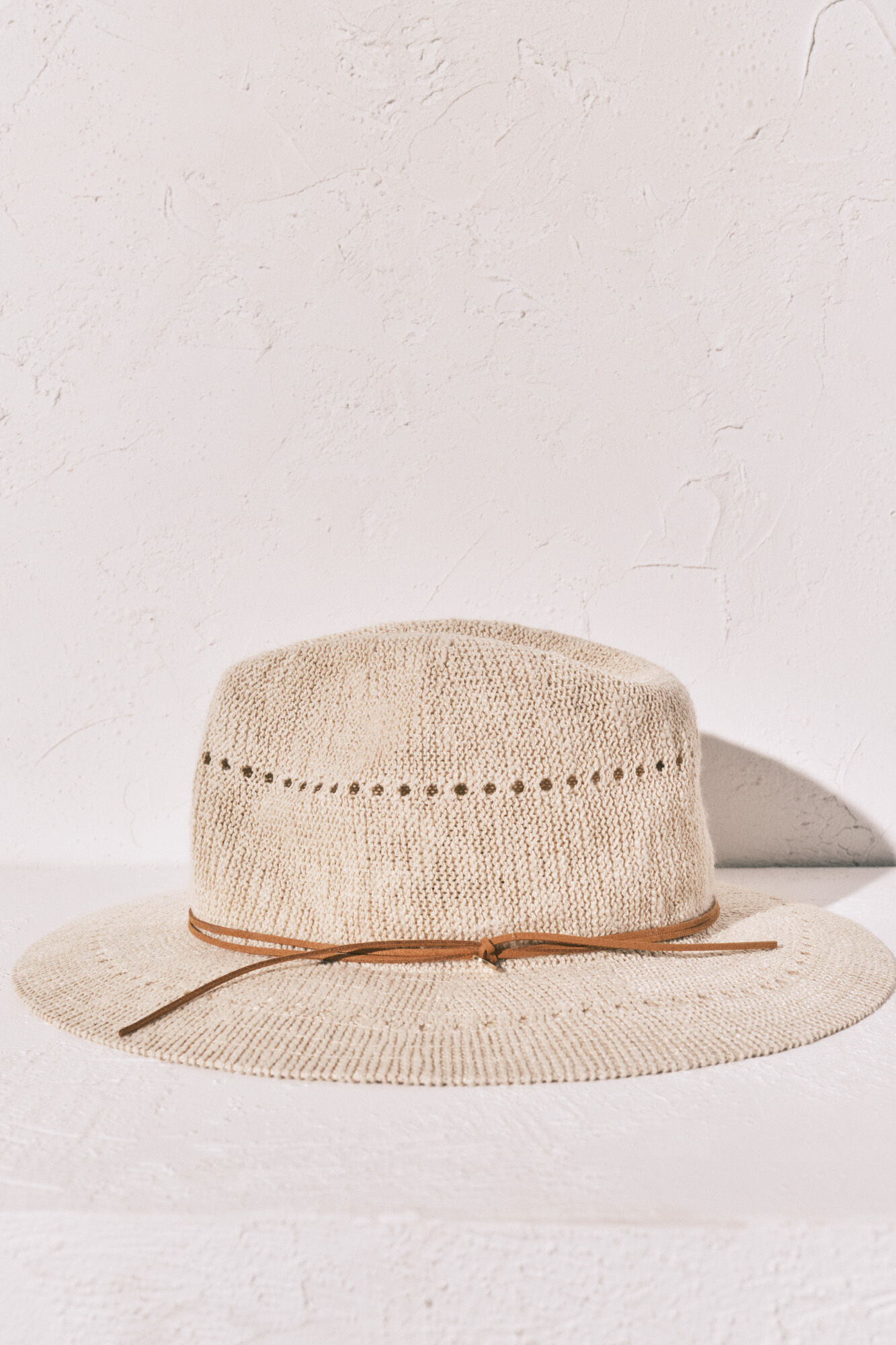 Women'secret Sombrero efecto rafia beige caf&eacute;