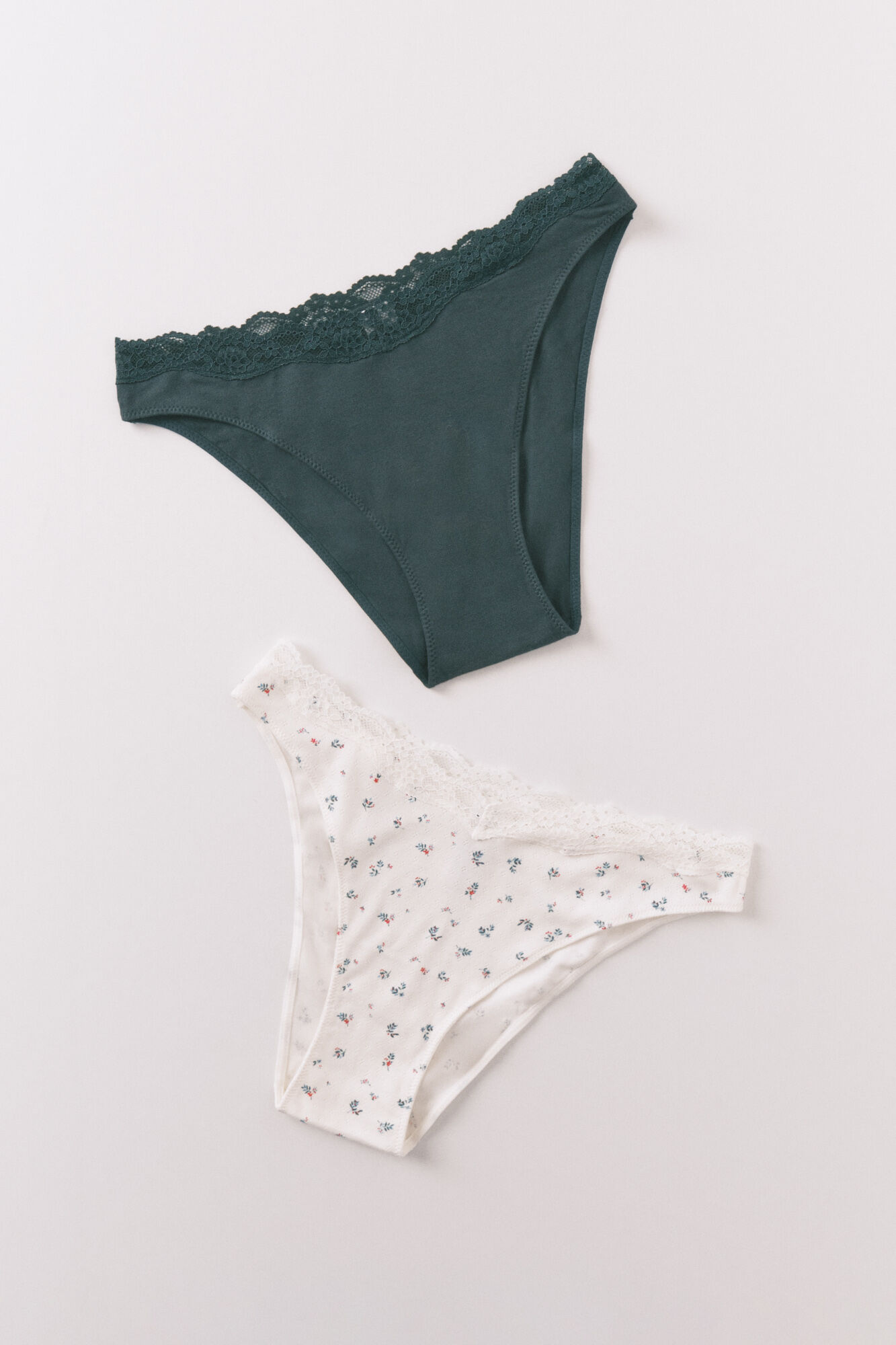 Women'secret Pack de 2 panties cl&aacute;sica de algod&oacute;n verde con estampado blanco