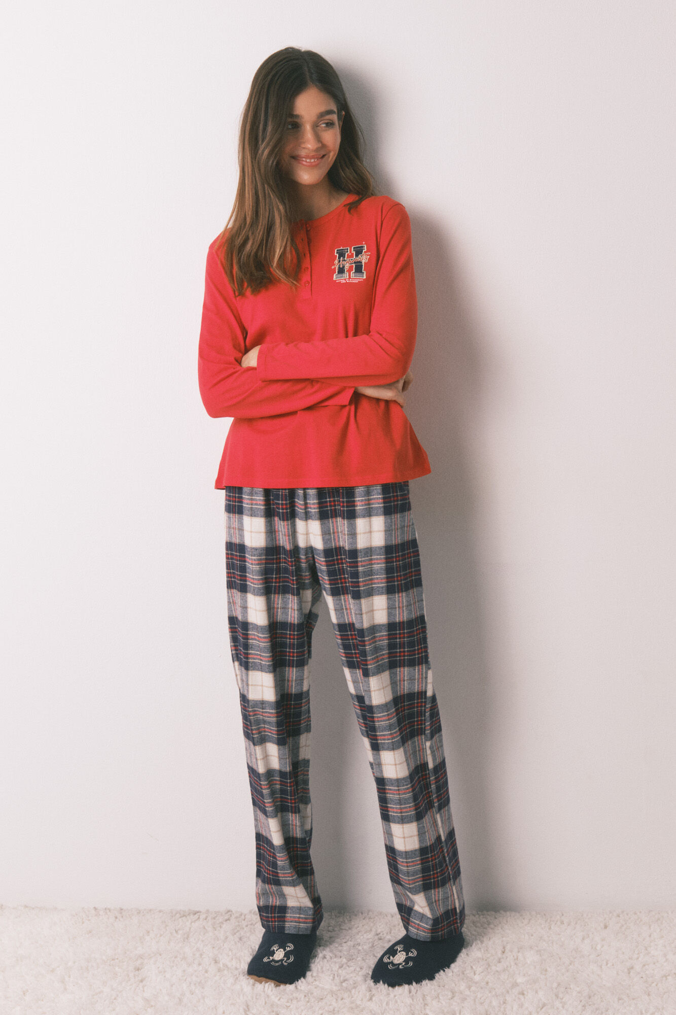 Women'secret Pijama larga 100% algod&oacute;n estampado cuadros "Hogwarts" rojo
