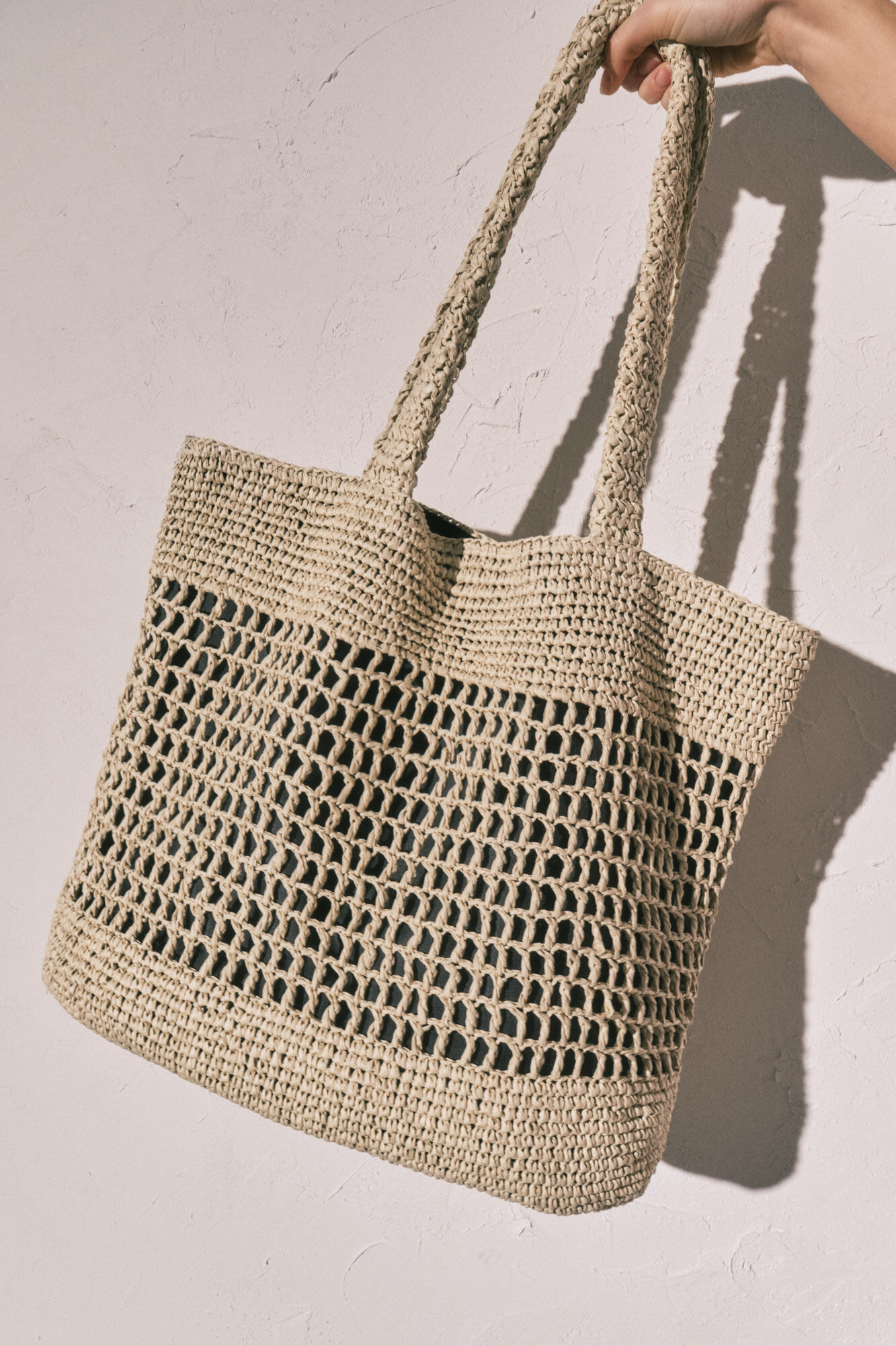 Women'secret Bolsa tote grande de rafia natural