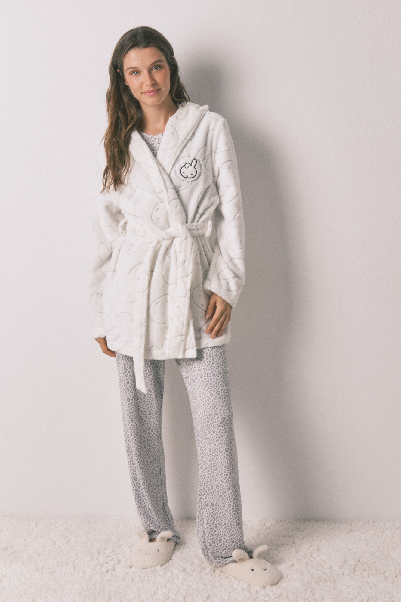 Women'secret Bata midi de forro polar estampada de Miffy