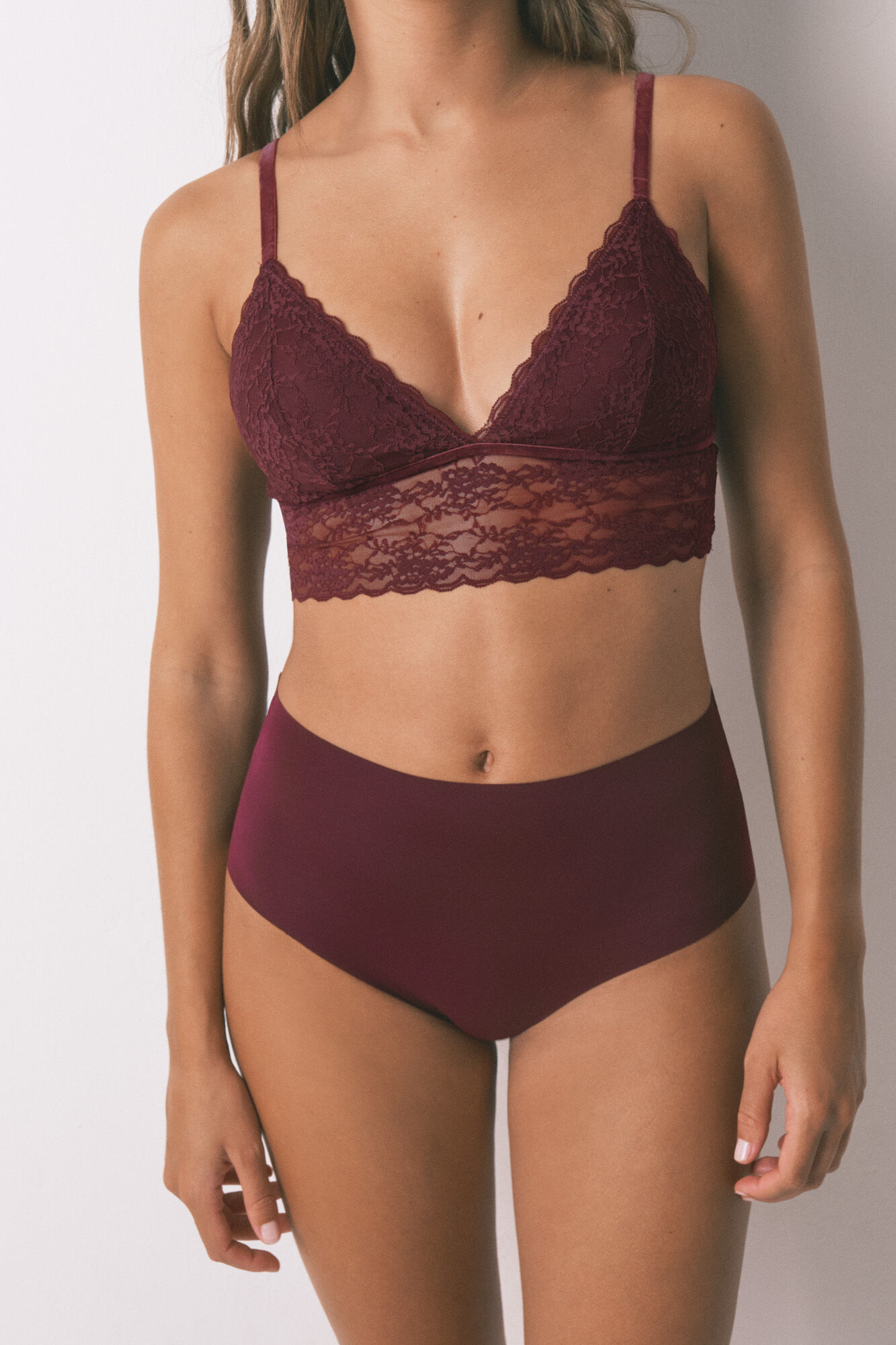 Women'secret Panty alta cl&aacute;sica de microfibra color burdeos p&uacute;rpura