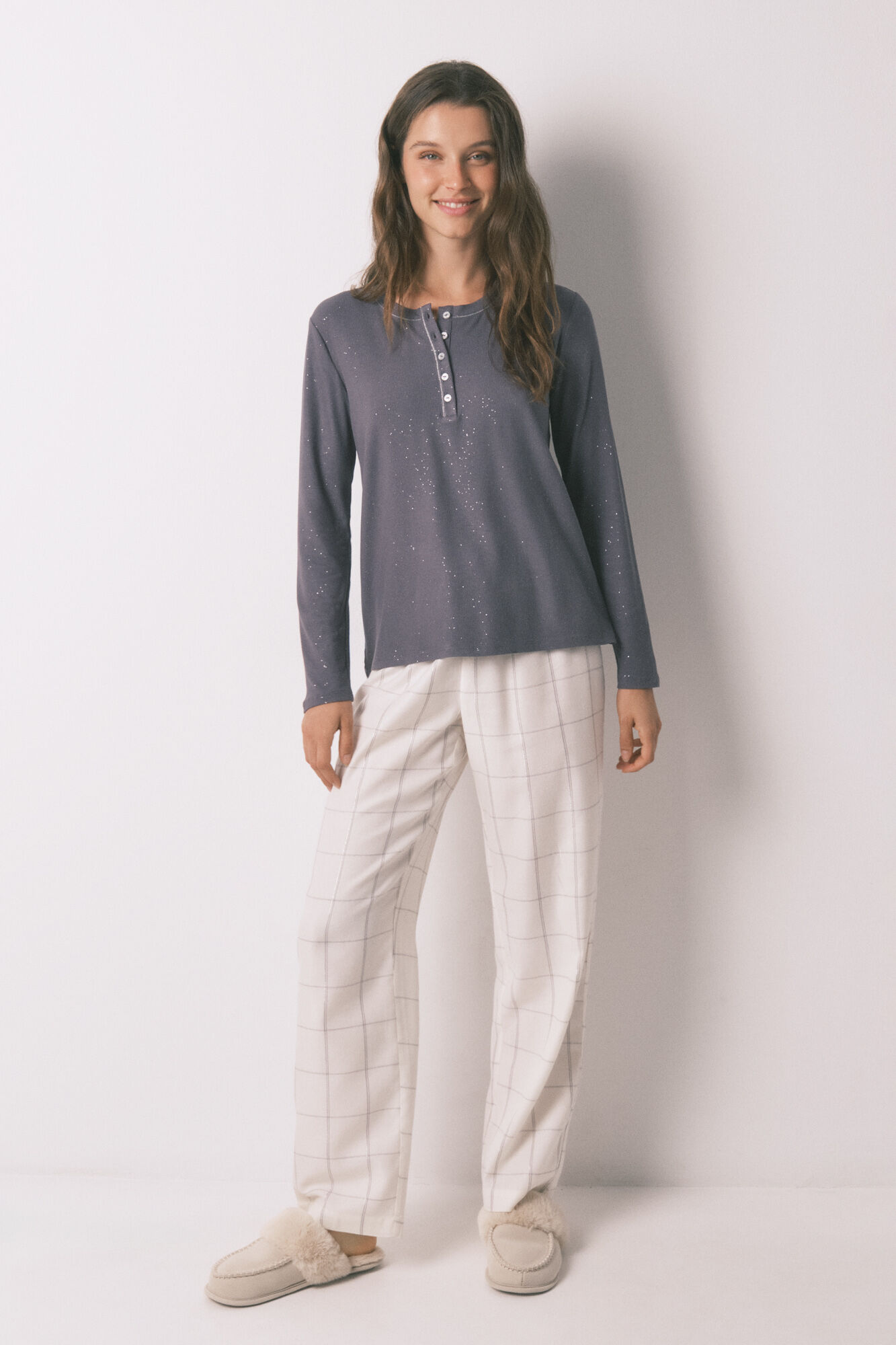 Women'secret Playera de viscosa gris brillante de manga larga