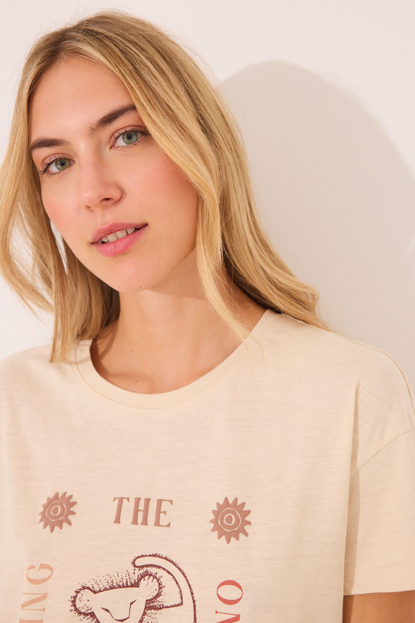 Women'secret Pijama corta 100% algod&oacute;n con estampado del Rey Le&oacute;n caf&eacute;