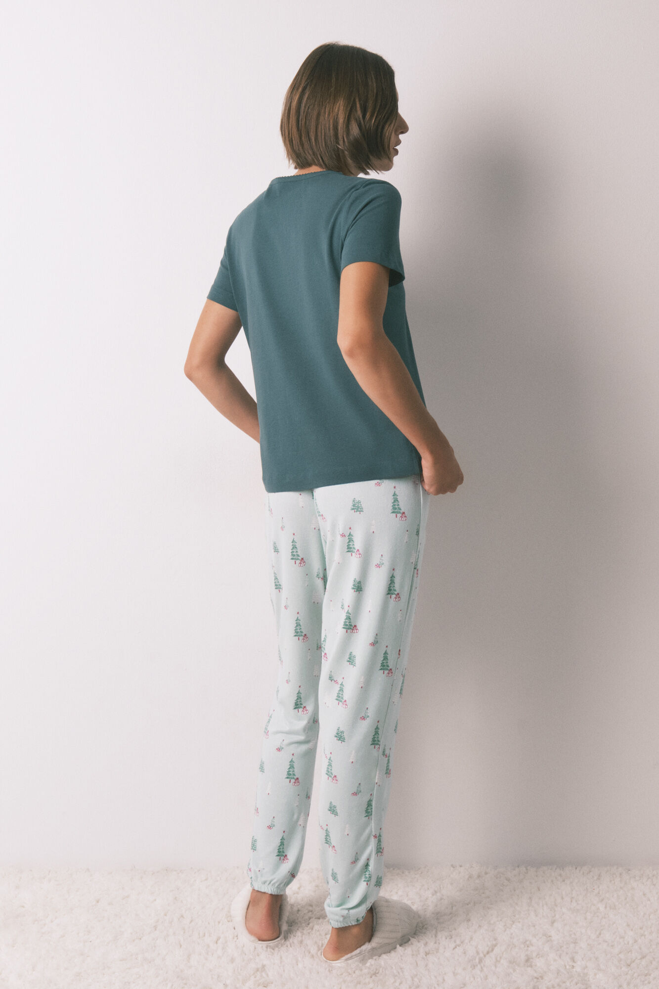 Women'secret Pantal&oacute;n largo de tejido con estampado navidad verde