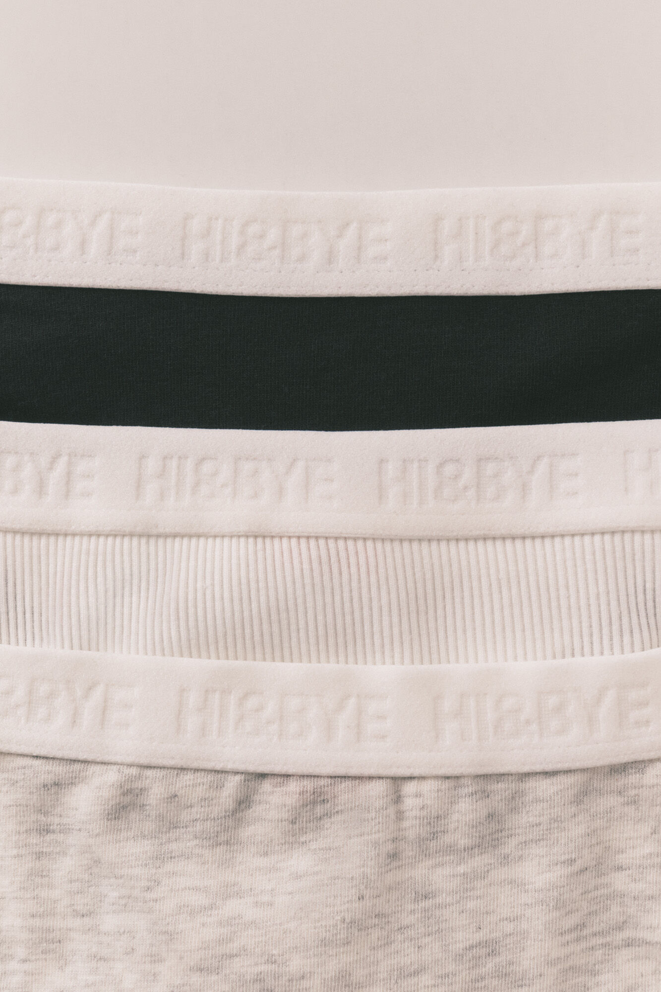 HI&BYE Paquete de 3 tangas negro, blanco y gris blanco