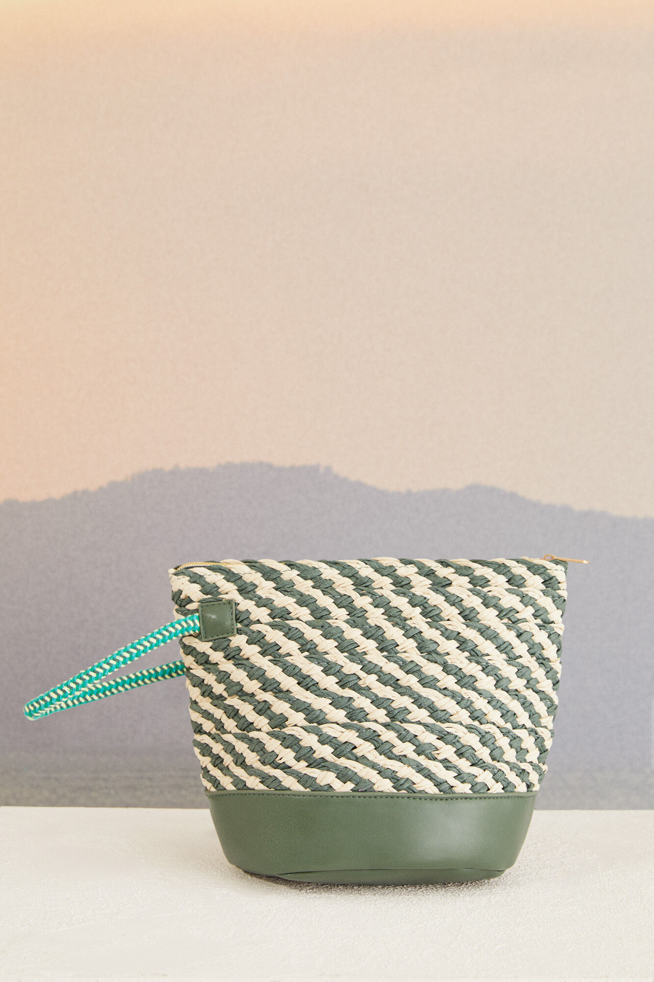 Women'secret Neceser playa rafia verde kaki