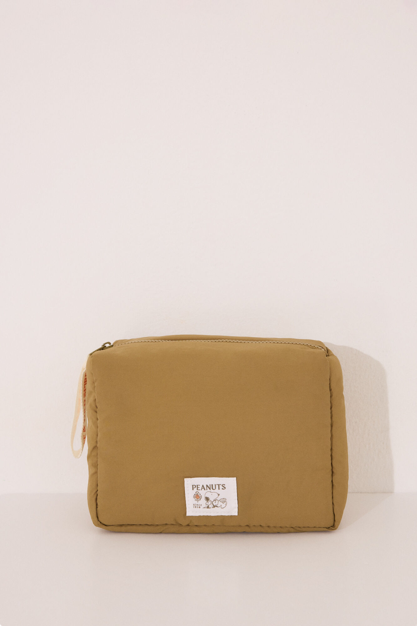 Women'secret Neceser mediano de nailon de Snoopy kaki