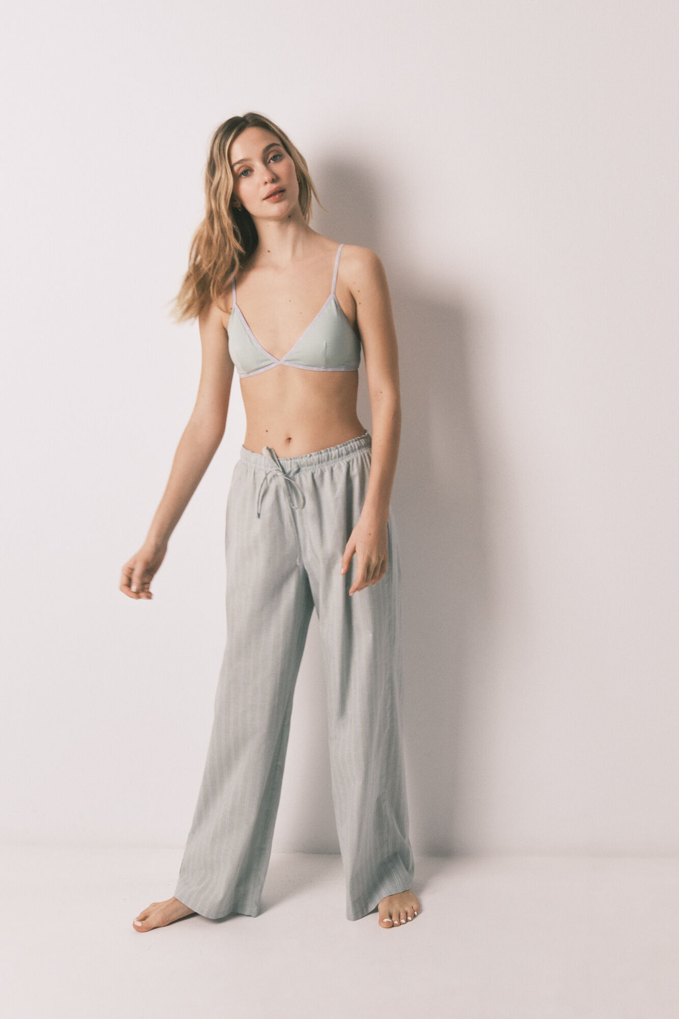 HI&BYE Brasier triangular verde