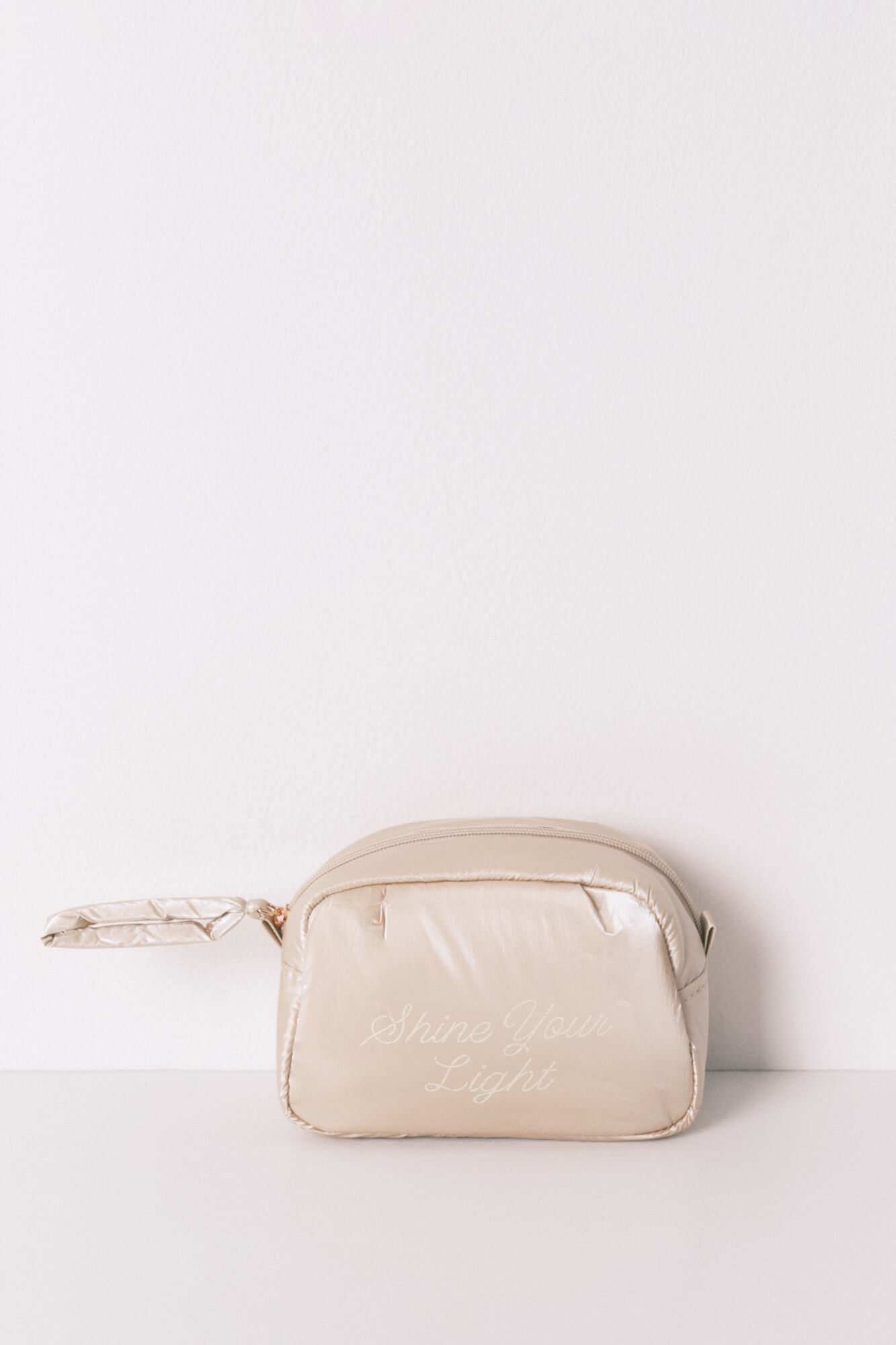 Women'secret Peque&ntilde;o neceser acolchado de color rosa satinado 