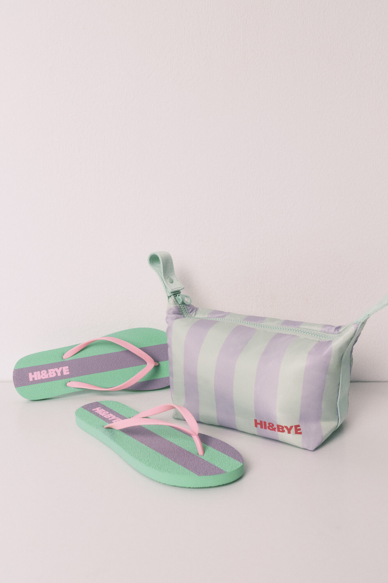 HI&BYE Neceser mediano estampado de rayas verde verde