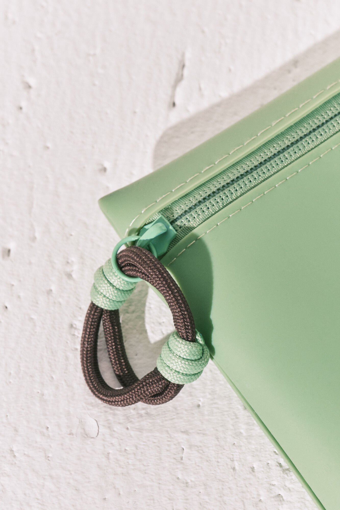 Women'secret Bolsa impermeable para traje de ba&ntilde;o y bikini verde verde