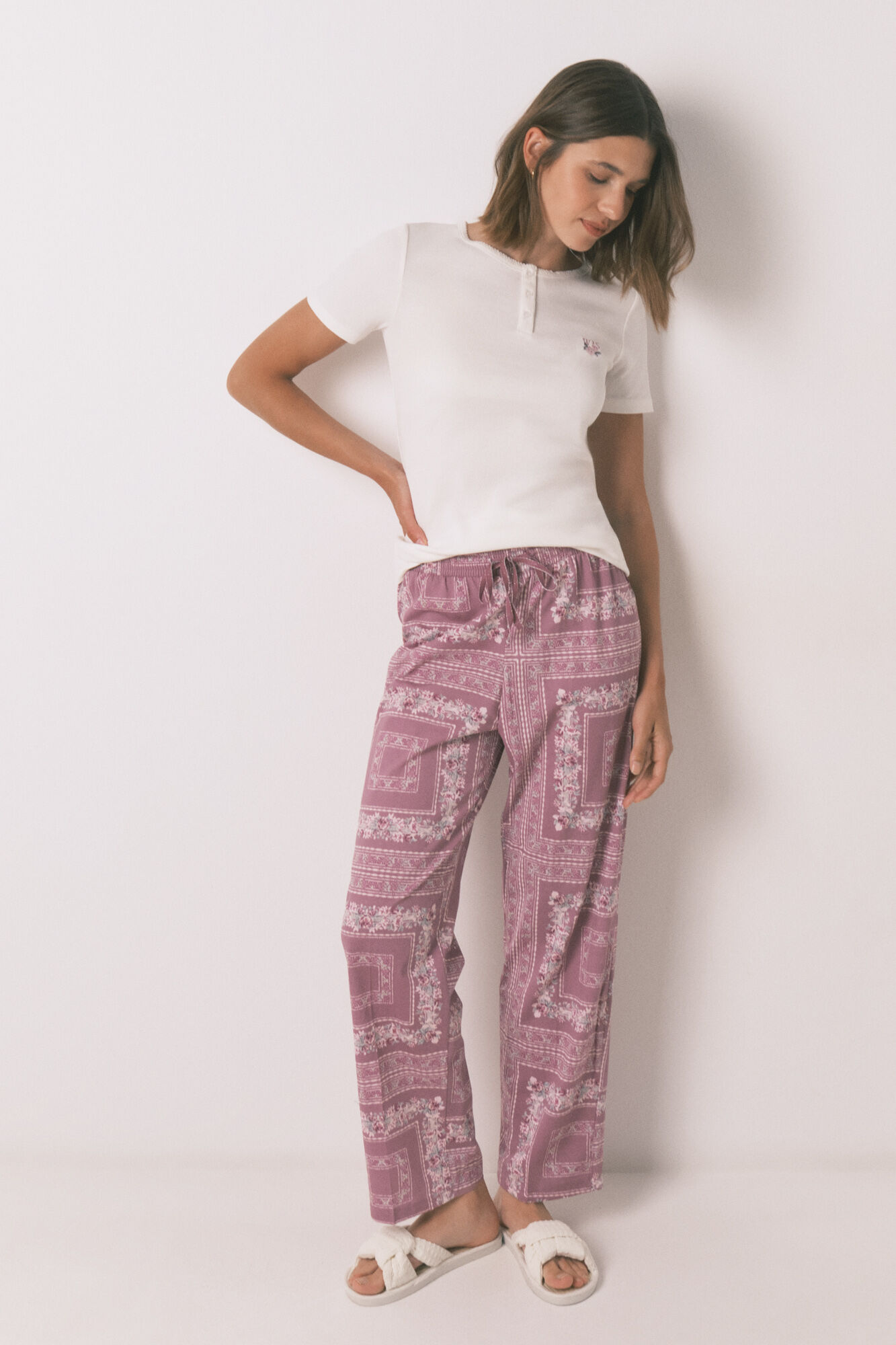 Women'secret Pijama larga con estampado de flores 