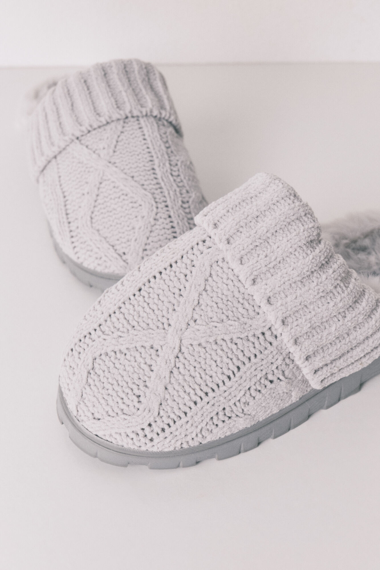 Women'secret Pantuflas para casa de tejido de tricot gris