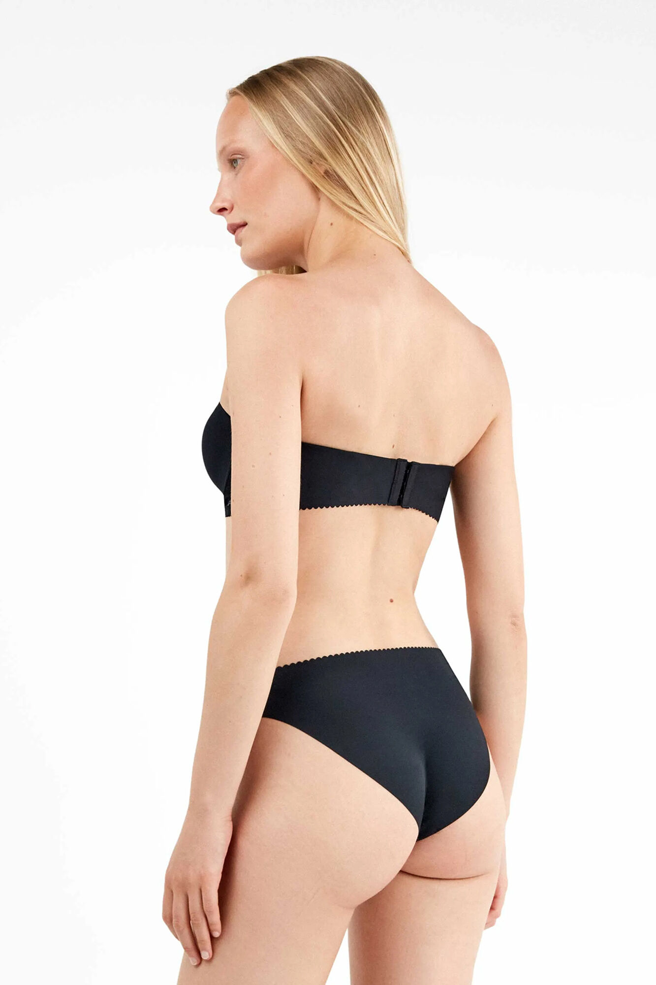 Gisela Panty cl&aacute;sica invisible de microfibra negro