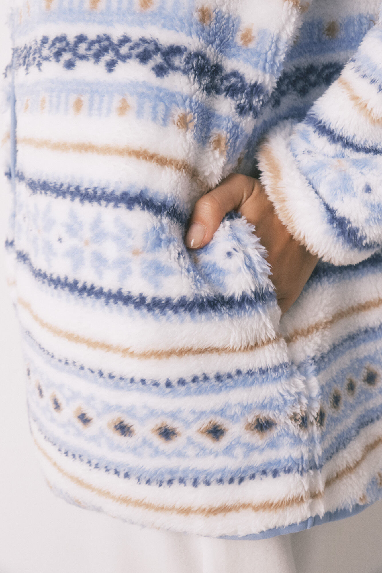 Women'secret Bata con capucha de Snoopy y bordes