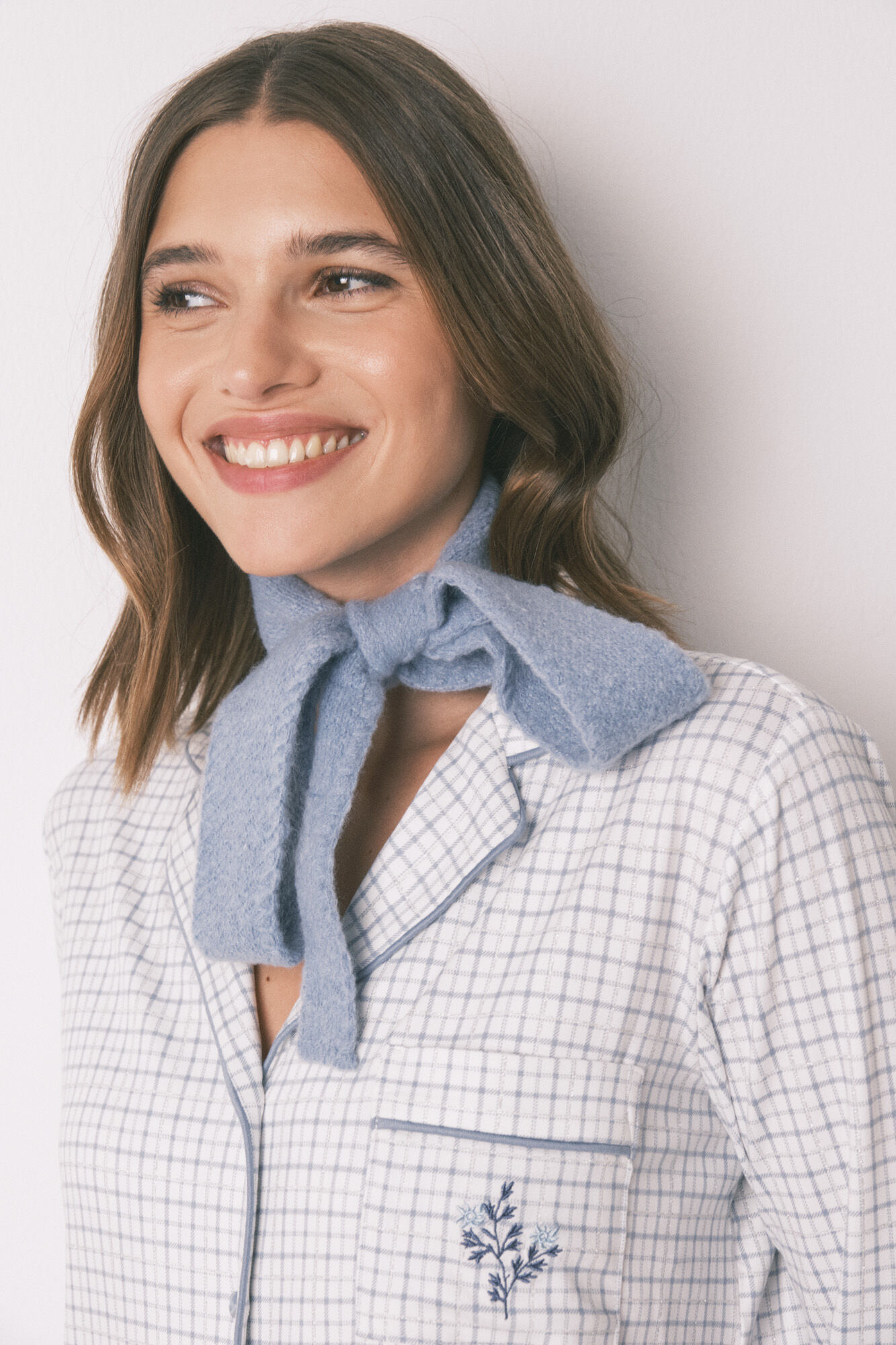 Women'secret Pa&ntilde;uelo cuello punto