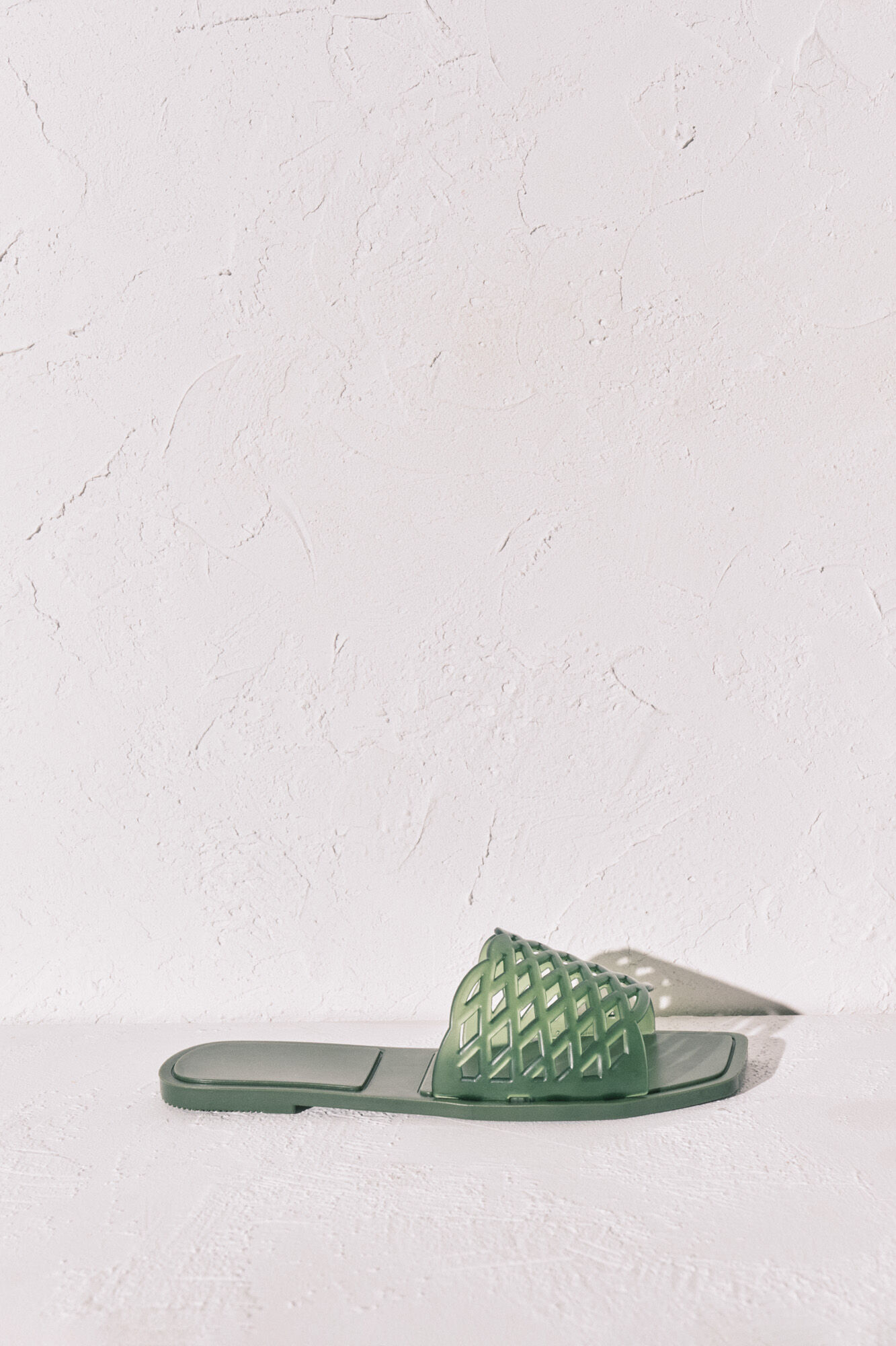 Women'secret Sandalias planas jelly verde kaki