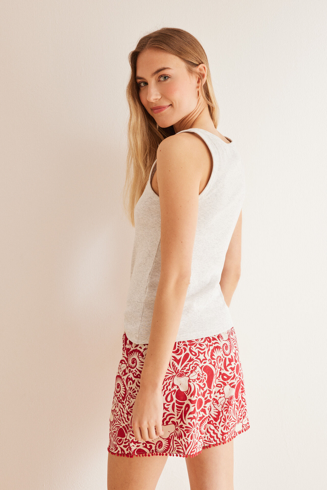 Women'secret Pantal&oacute;n corto 100% algod&oacute;n  allover conchas p&uacute;rpura