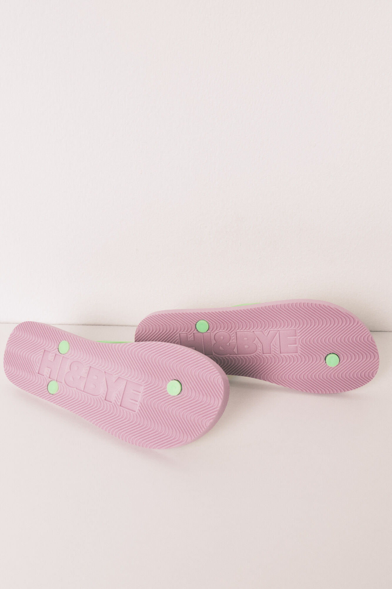 HI&BYE Chanclas estampado de rayas lila morado/lila