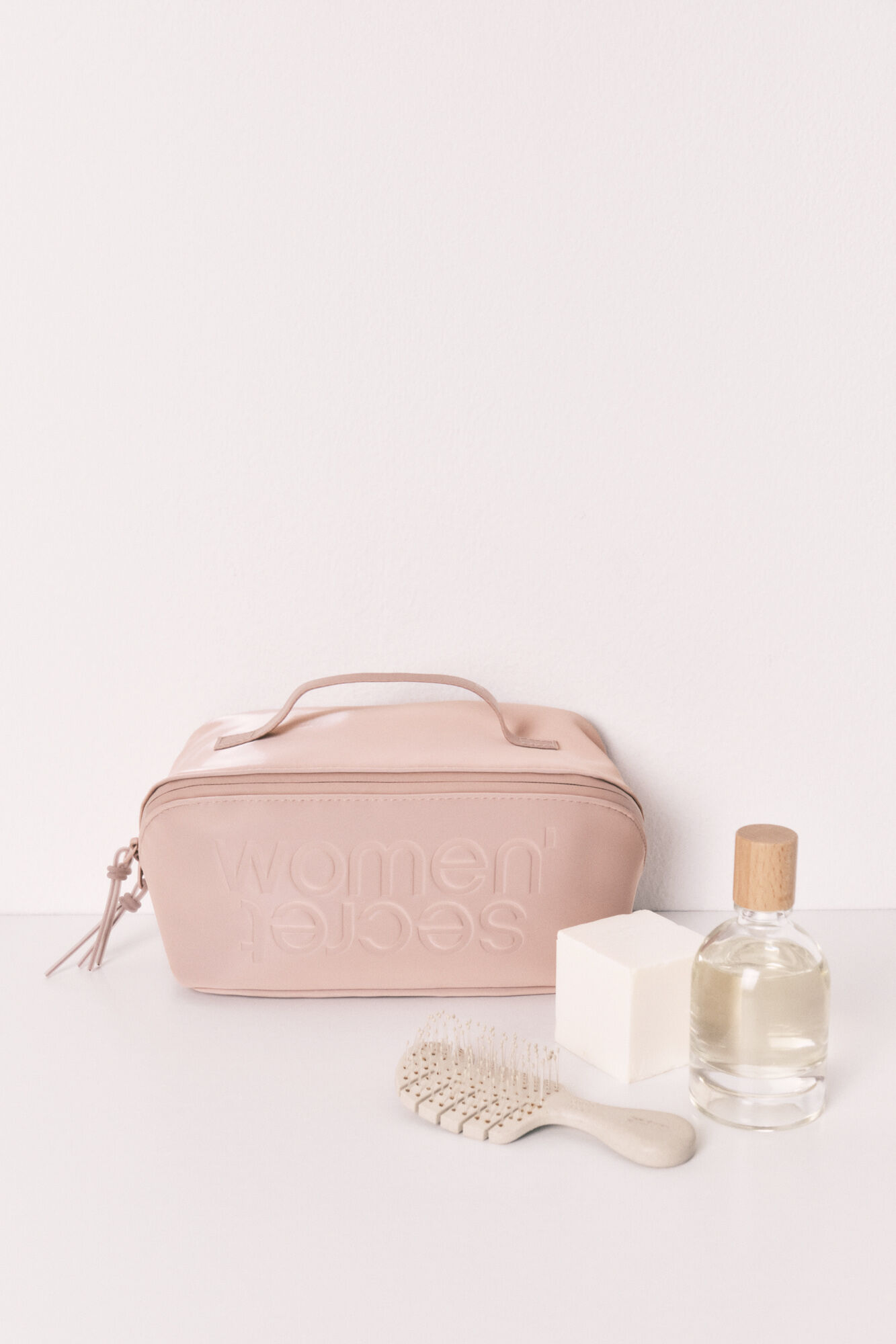 Women'secret Neceser mediano de goma marr&oacute;n nude