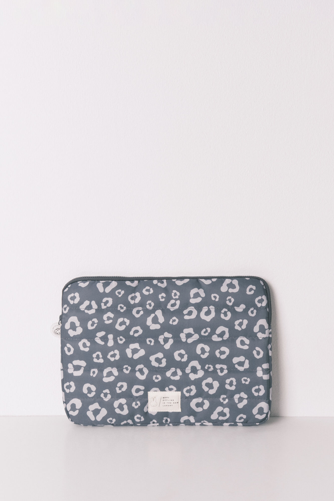 Women'secret Funda acolchado para port&aacute;til con estampado animal