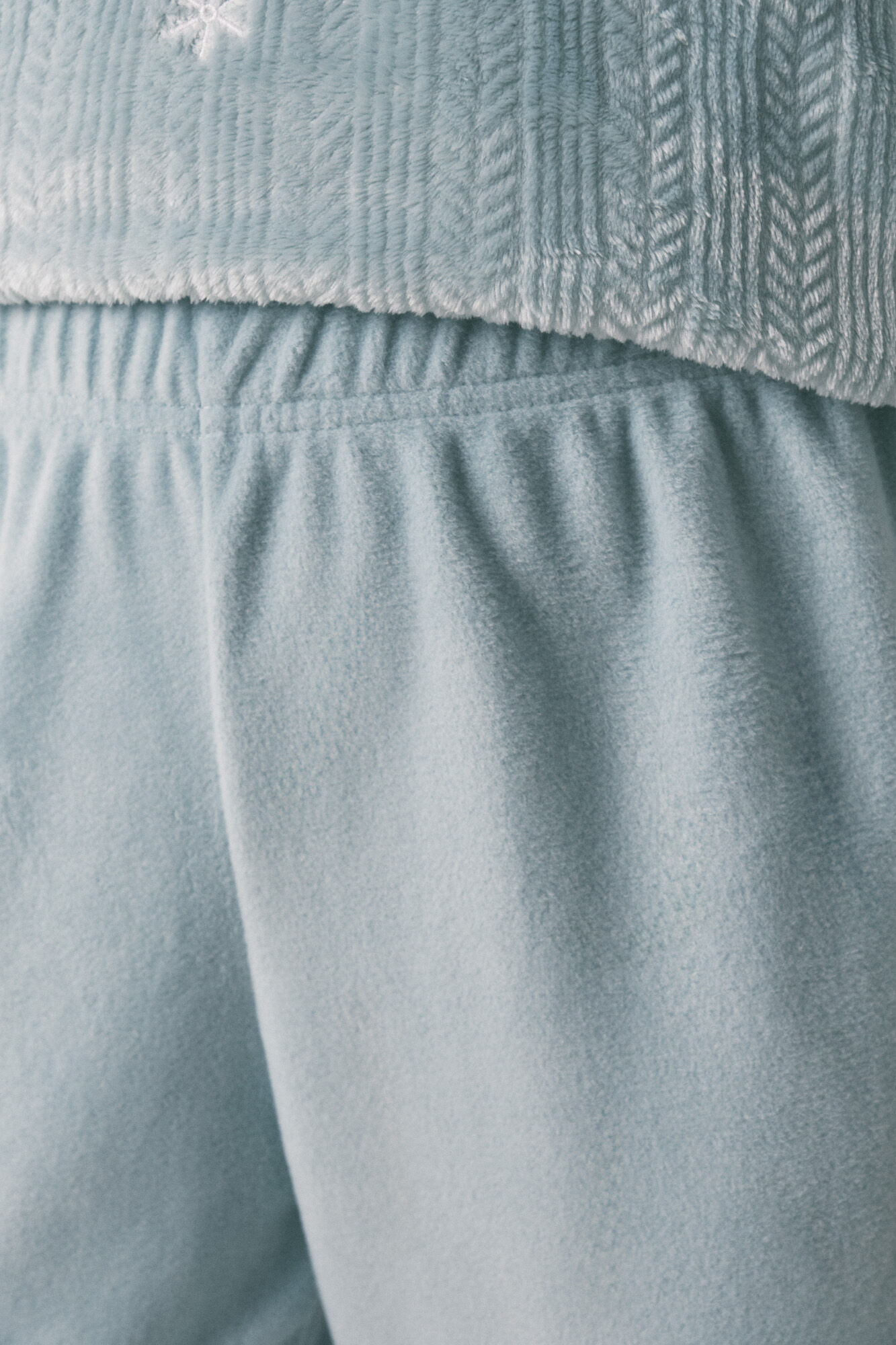 Women'secret Pijama larga de polar con textura azul azul