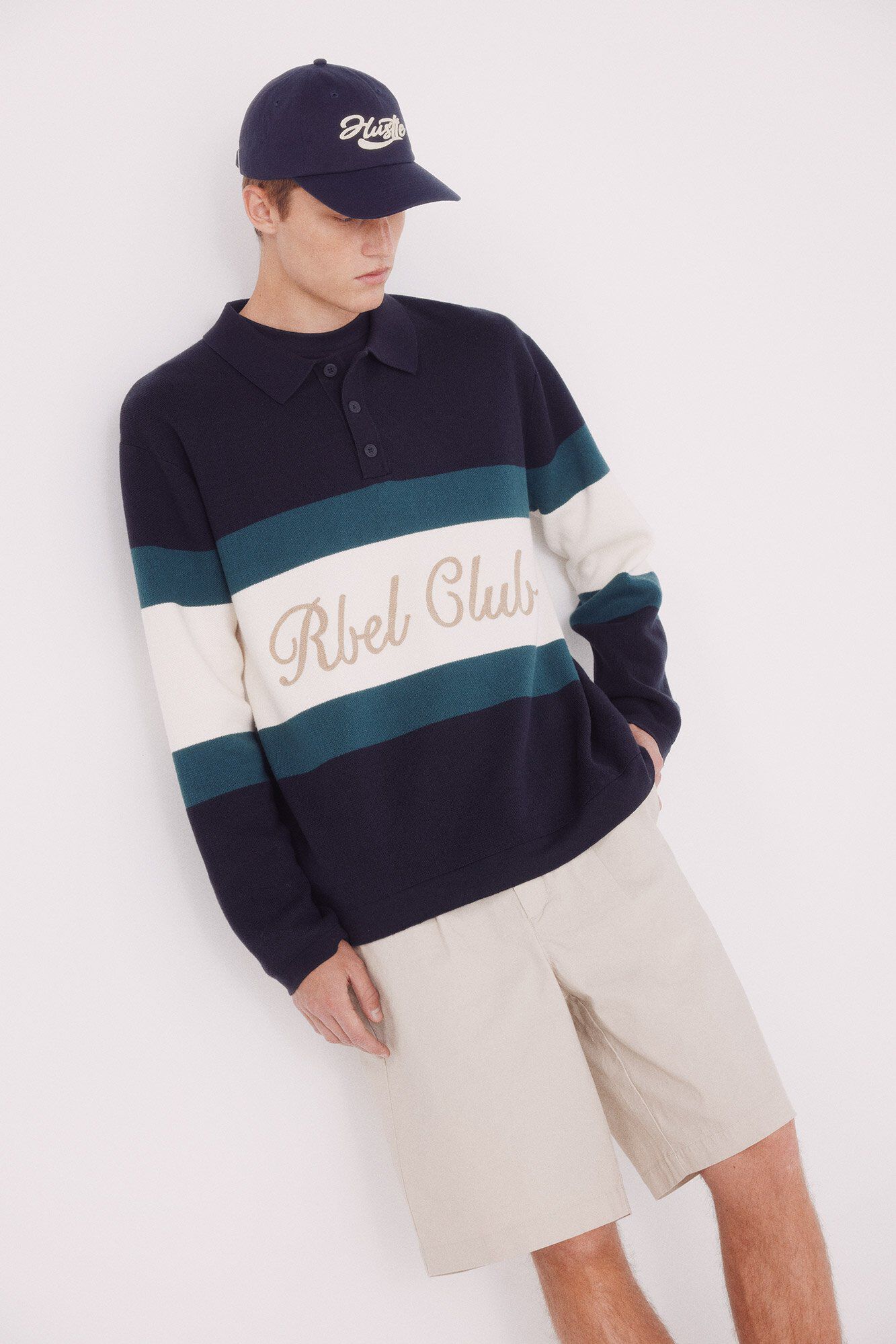 Conjunto de pantal&oacute;n, chaqueta y gorra