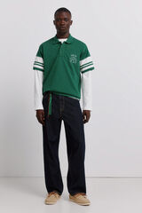 Conjunto de polo y jeans