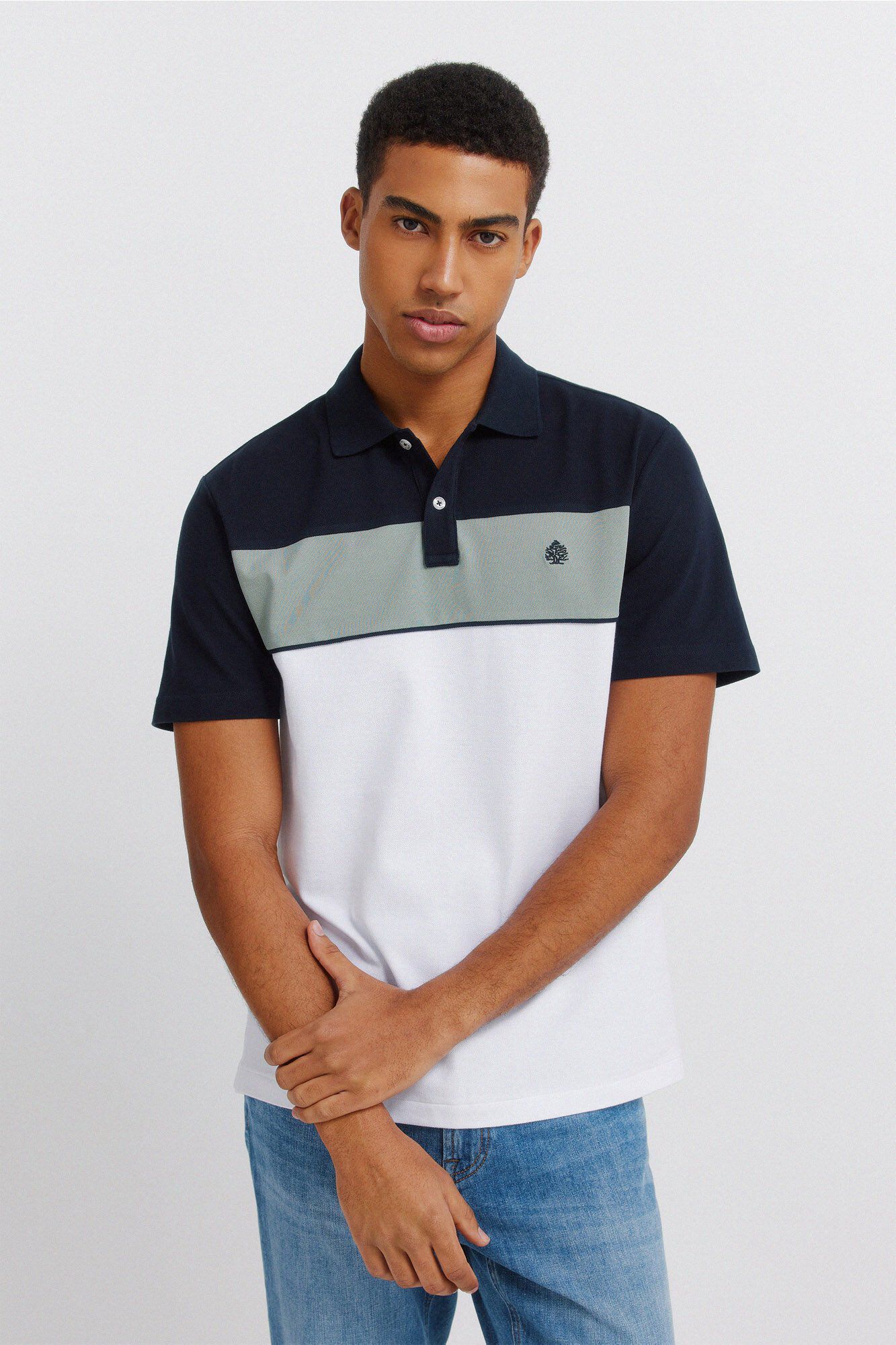 Conjunto de polo y jeans