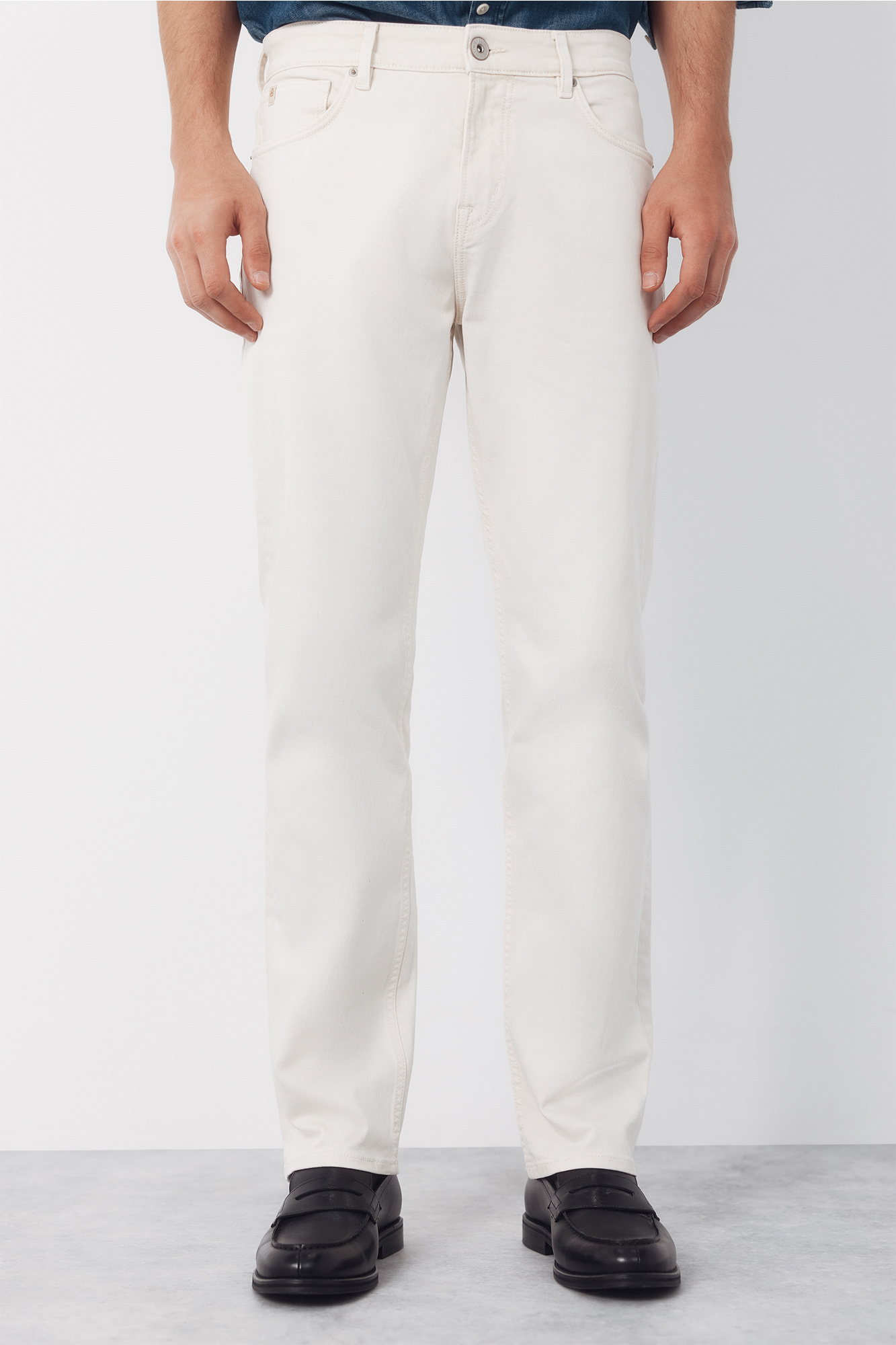 Pantalón 5 bolsillos color regular fit | Pantalones de mezclilla para ...