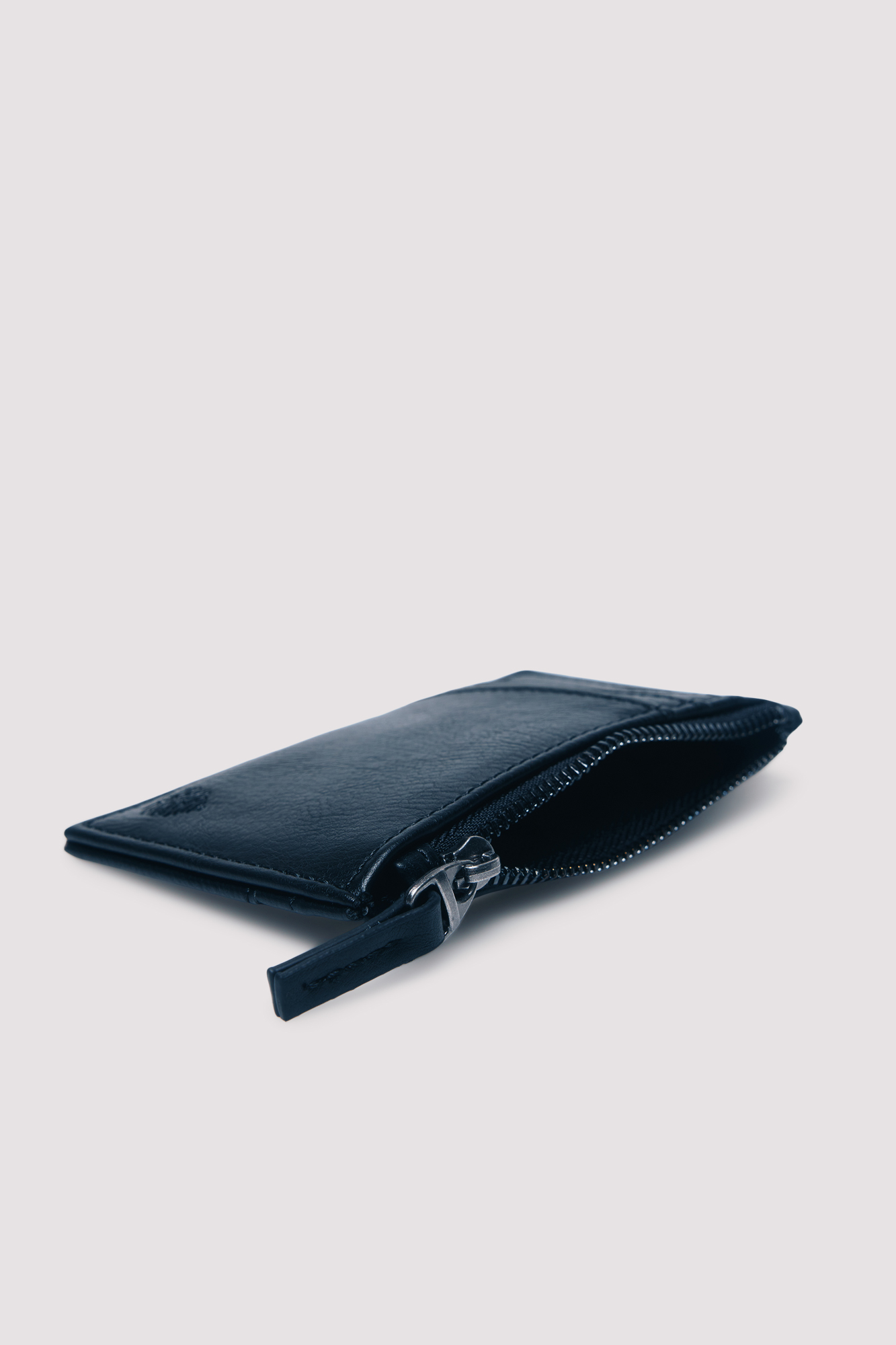Bosca Essential's - Cartera De Piel De Napa Para Hombre, Plegable, Para Tarjetas De Crédito, Con Identificación, Color Negro
