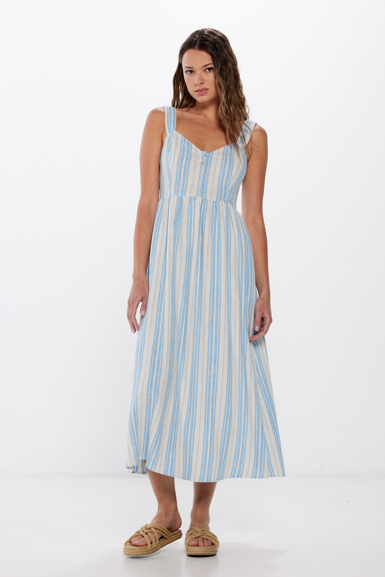 Lustra Vestido Maxi de Rayas con Corte Fluido y Caída Relajada