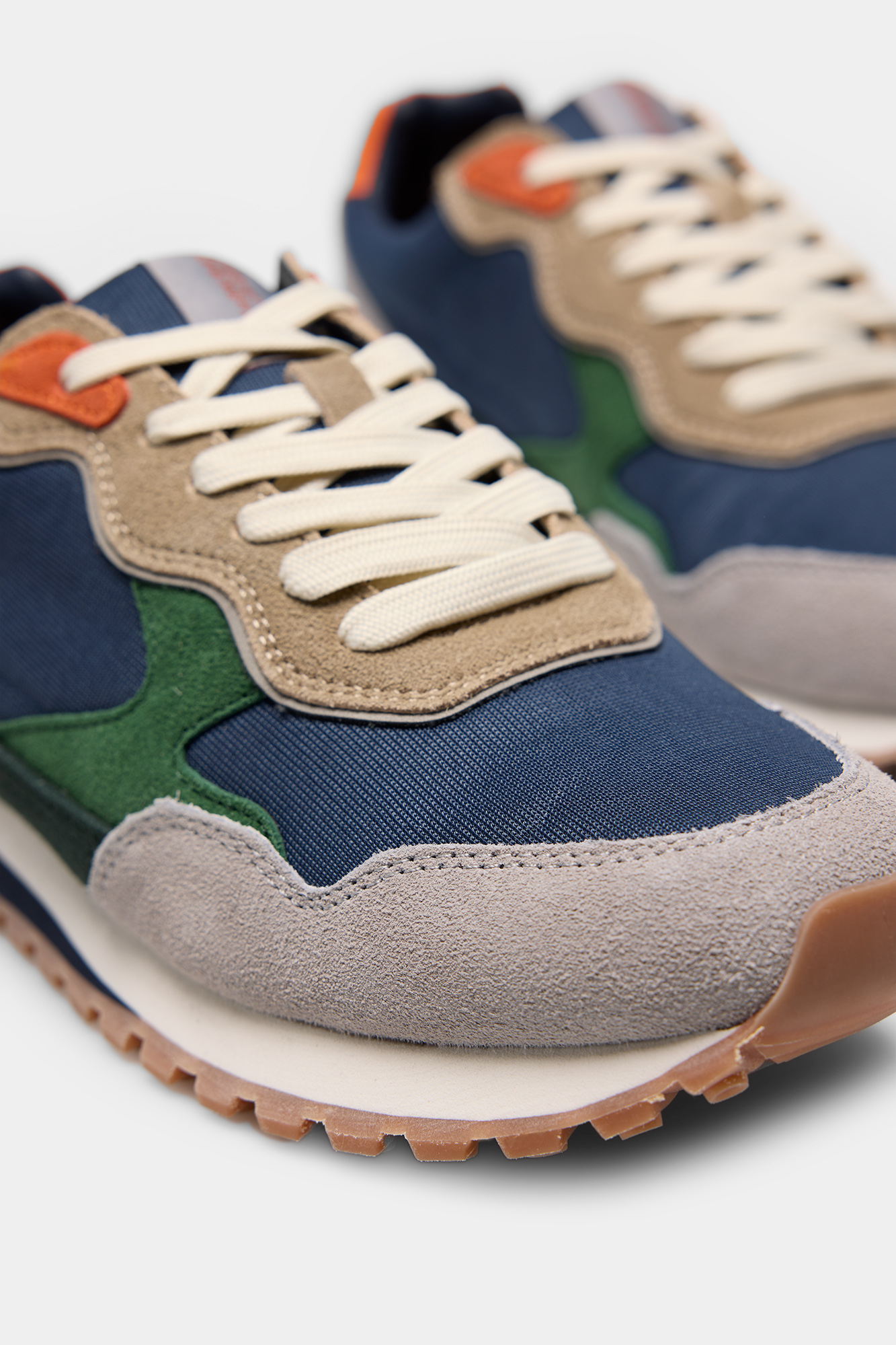 Zapatilla deportiva piel multicolor