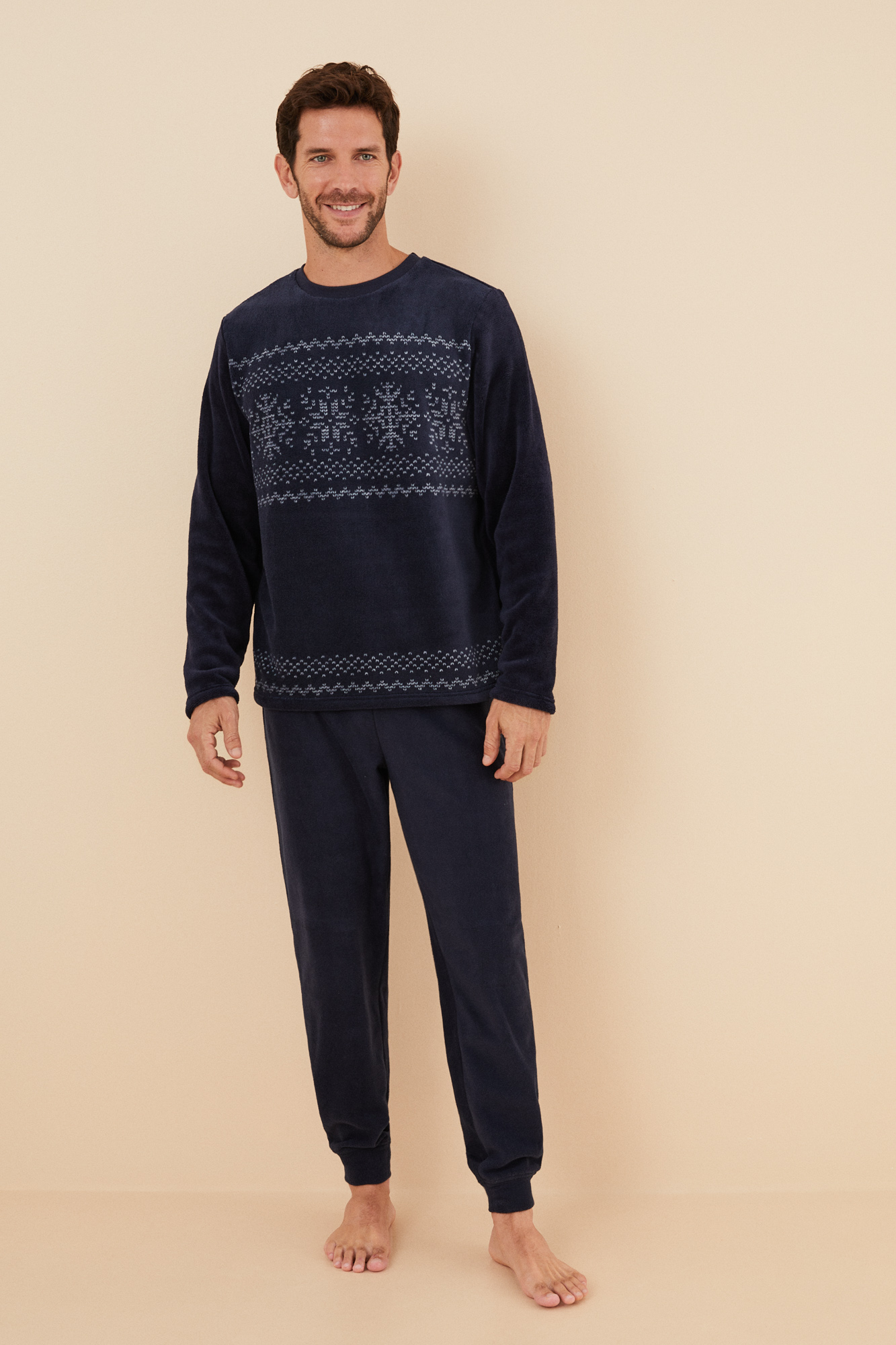 Cálido y suave: te contamos cómo es el pijama polar para hombre más vendido  en  - Showroom